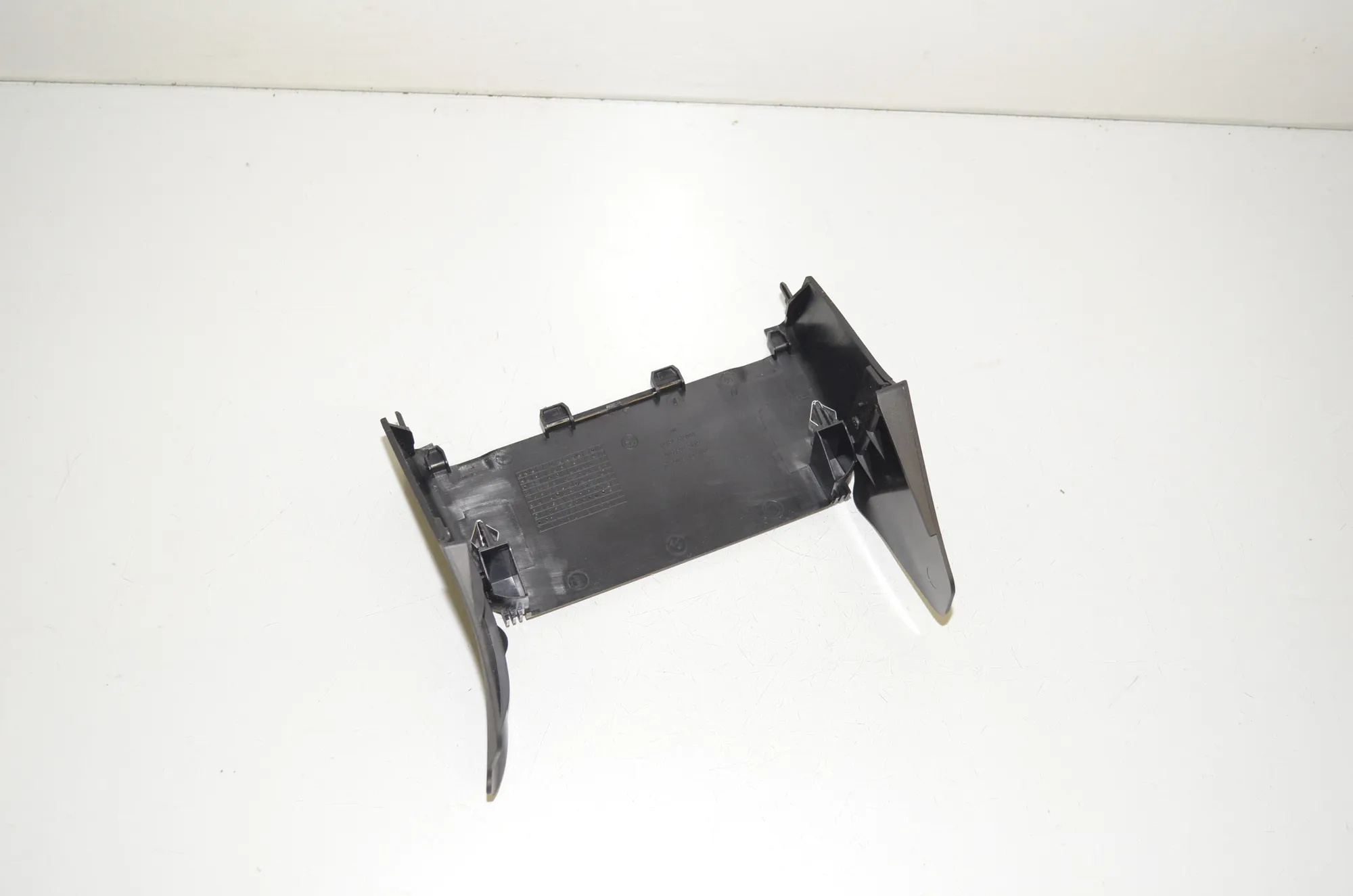 Steering Mechanism Trim – OEM 9282940 · BMW i3 (I01) s Electric 2022 – 4