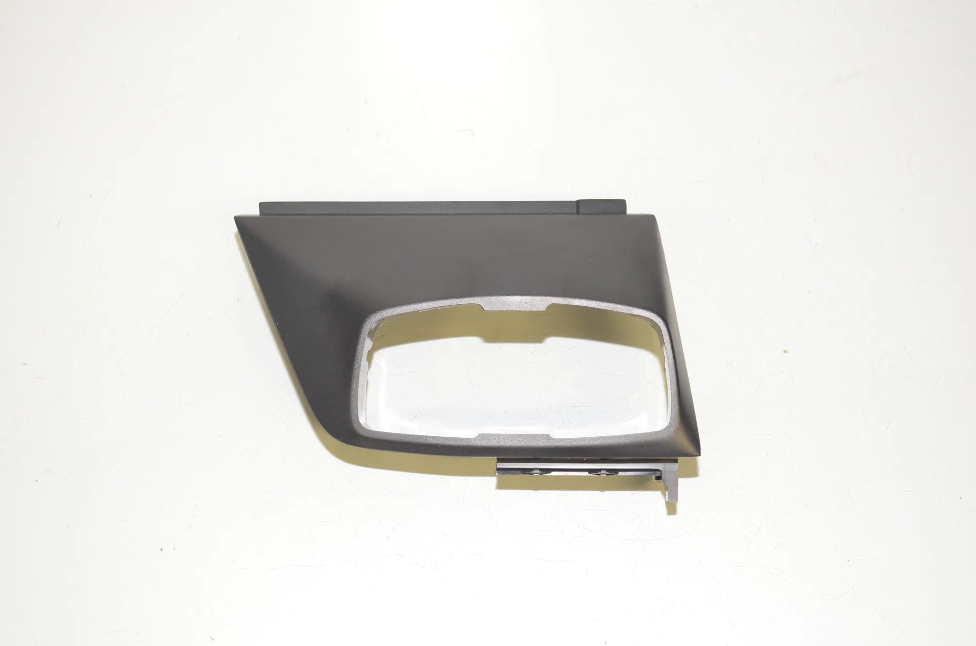 Headlight Switch Trim – OEM 9282942 · BMW i3 (I01) s Electric 2022