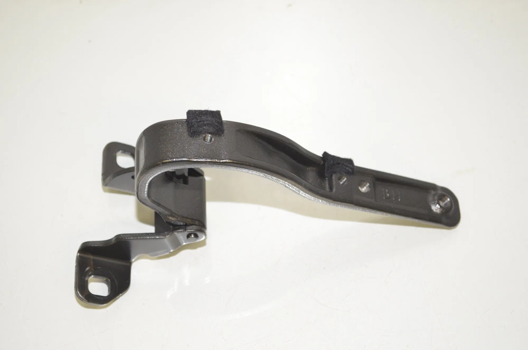 Right Side Bootlid Hinge – OEM 7296774 · BMW i3 (I01) s Electric 2022