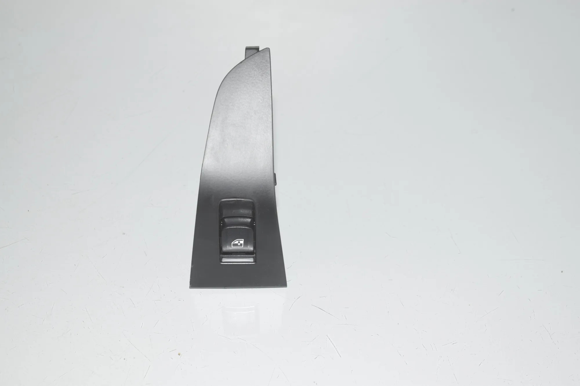 Front Right Door Window Switch – OEM 9327031 · BMW X5 (G05) (2018 - -) xDrive M 50 d 2019