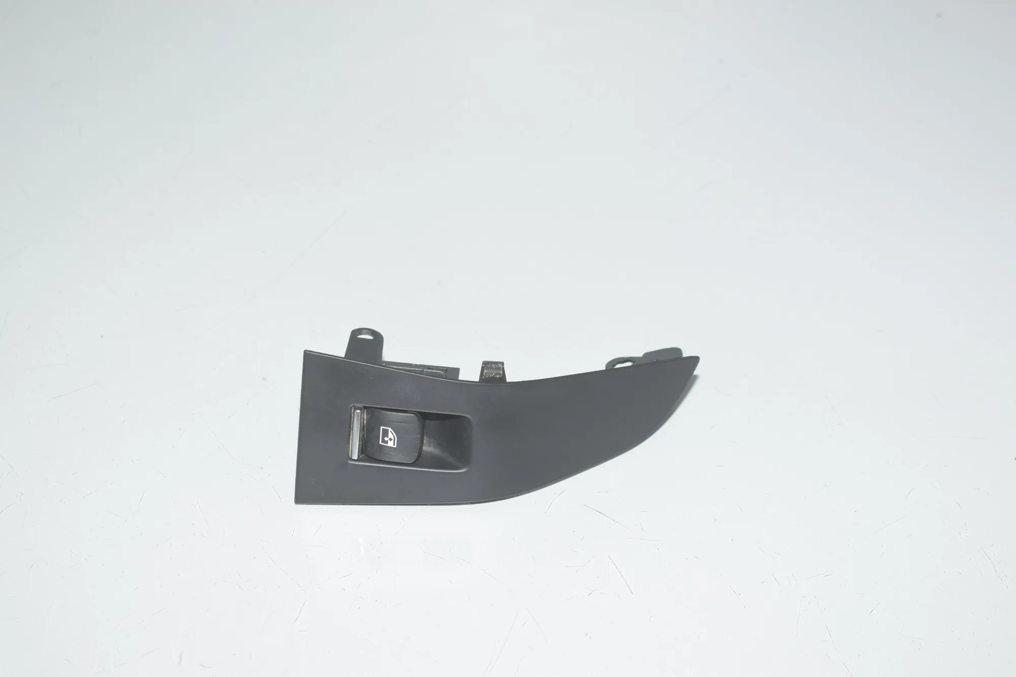 Rear Left Door Window Switch – OEM 9327031 · BMW X5 (G05) (2018 - -) xDrive M 50 d 2019 – 3