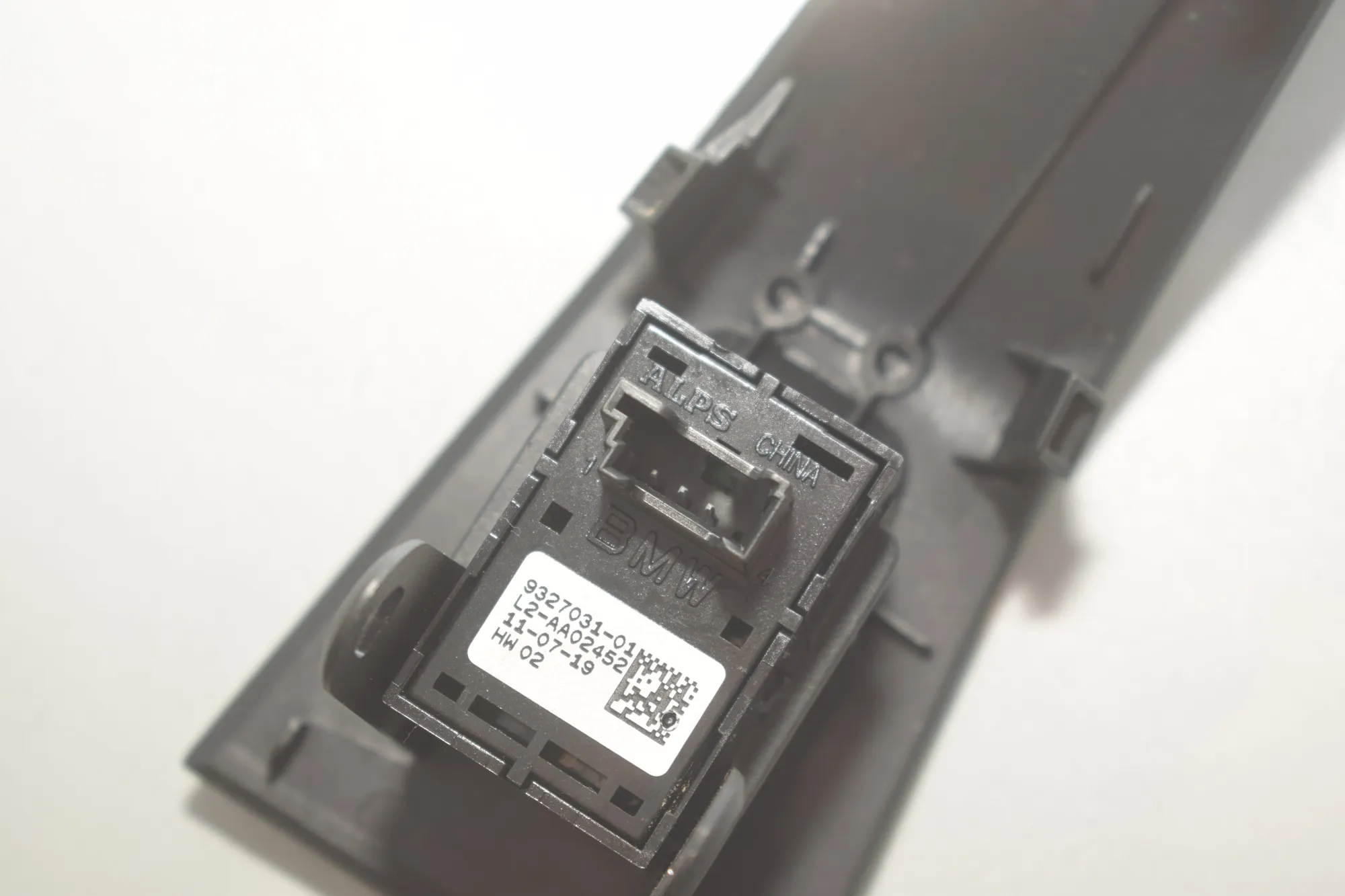 Rear Left Door Window Switch – OEM 9327031 · BMW X5 (G05) (2018 - -) xDrive M 50 d 2019 – 5