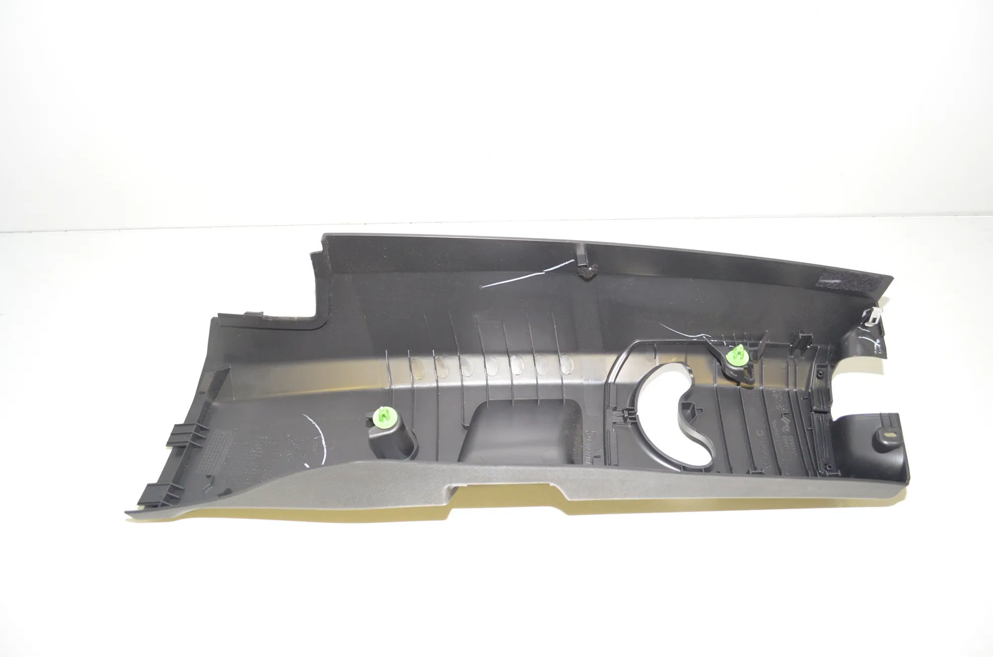 Right Side B Pillar Trim – OEM 7287936 · BMW i3 (I01) s Electric 2022 – 4