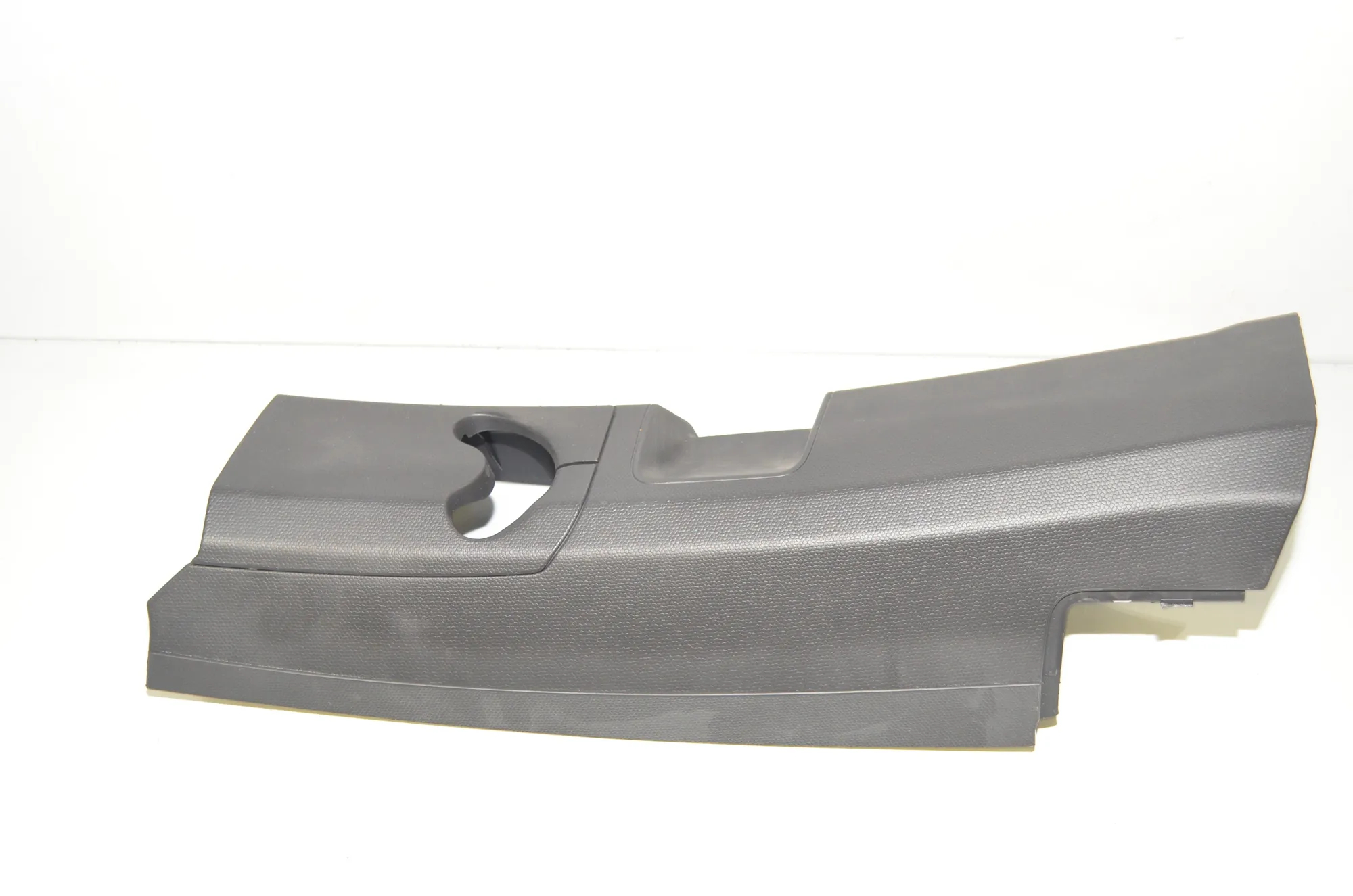 Left Side B Pillar Trim – OEM 7287935 · BMW i3 (I01) s Electric 2022 – 2