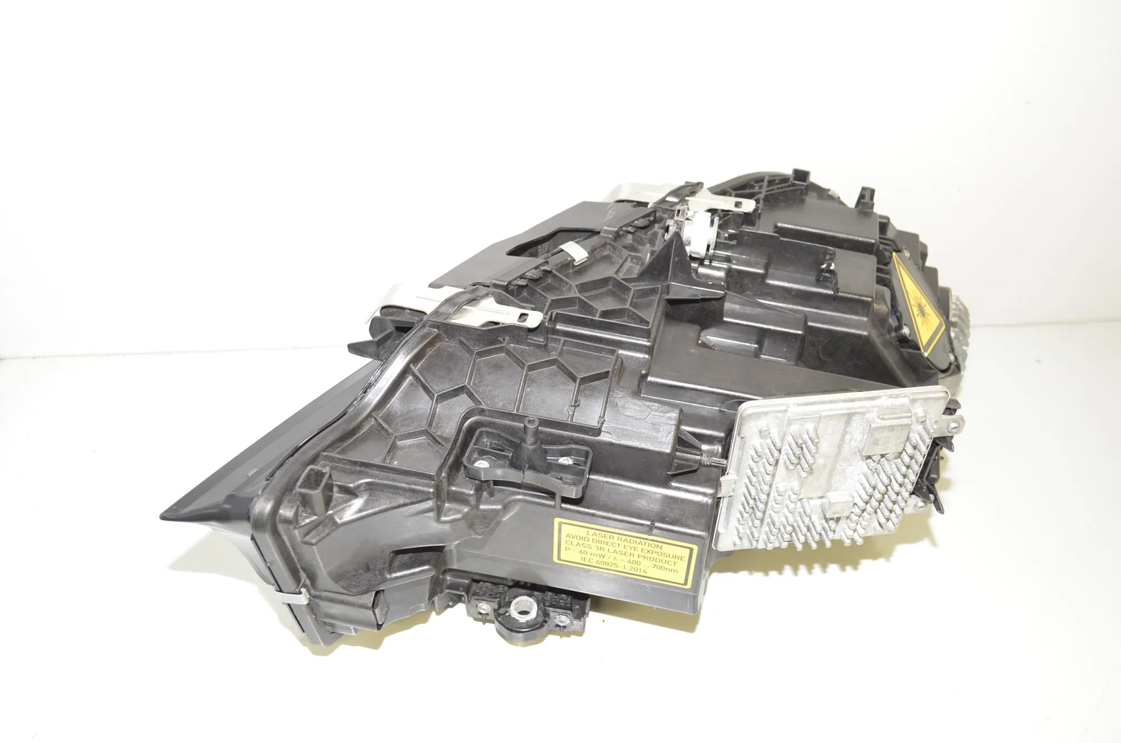 Front Left Headlight – OEM 9500915 · BMW 3 (G20, G28) (2018 - -) 330 e 2021 – 7