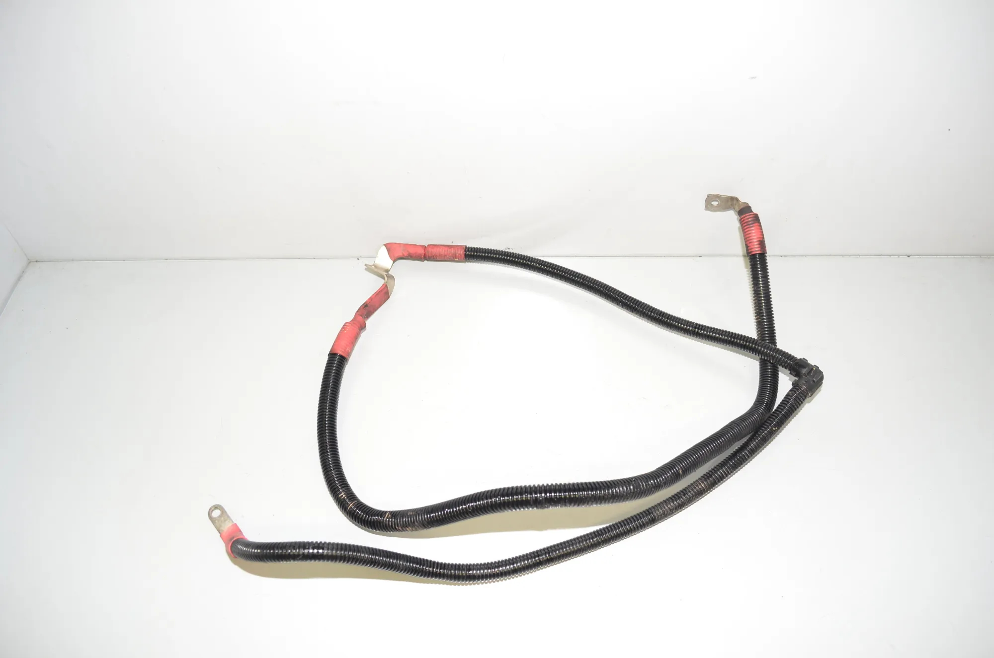 Positive Battery Cable – OEM 8515494 · BMW 5 (F10) 530 d 2014 – 3