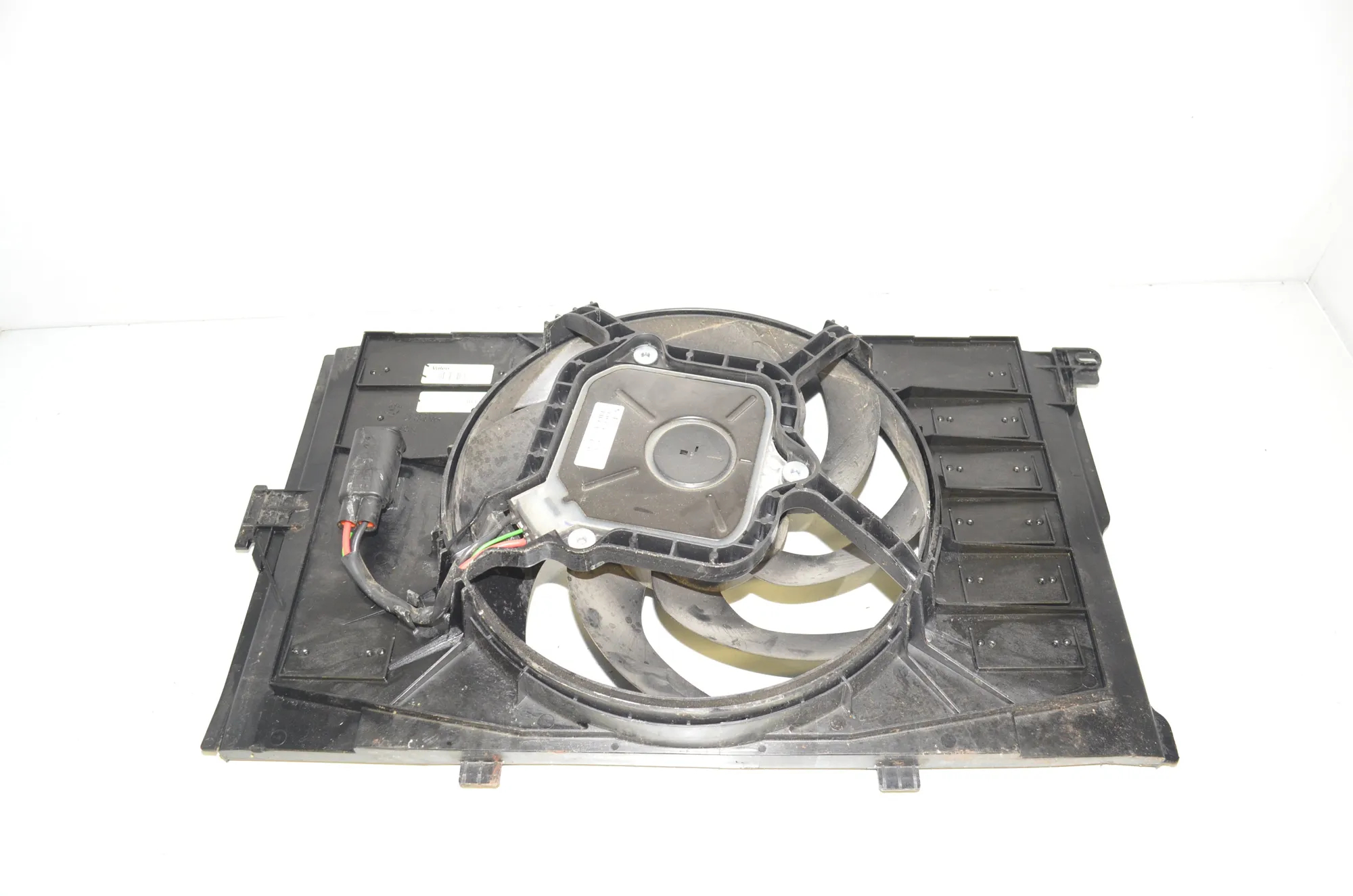 A/C Air Condition Fan – OEM 8642143 · BMW i3 (I01) s Electric 2022 – 4