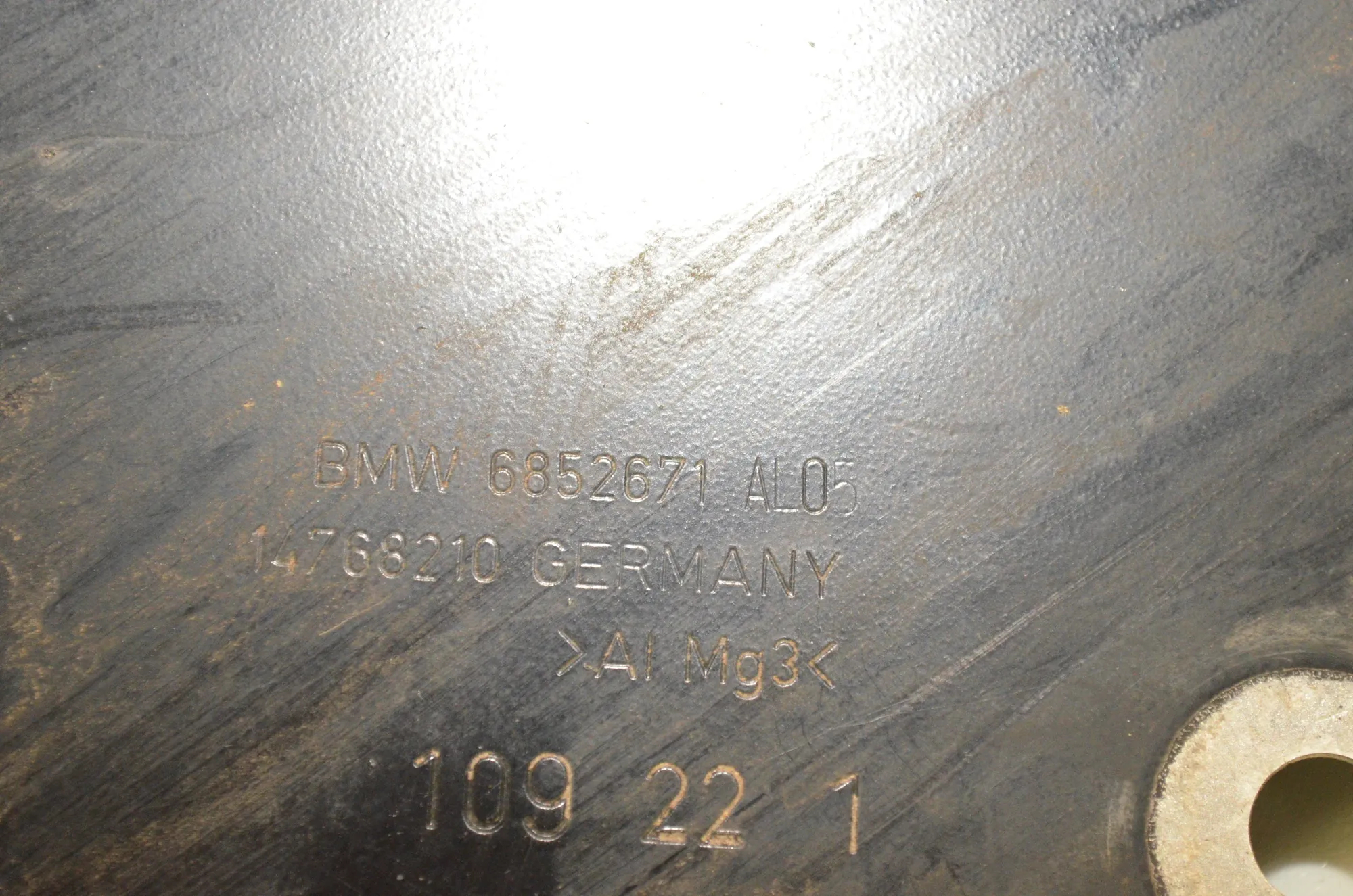 Other Underbody Cover – OEM 6852671 · BMW i3 (I01) s Electric 2022 – 5