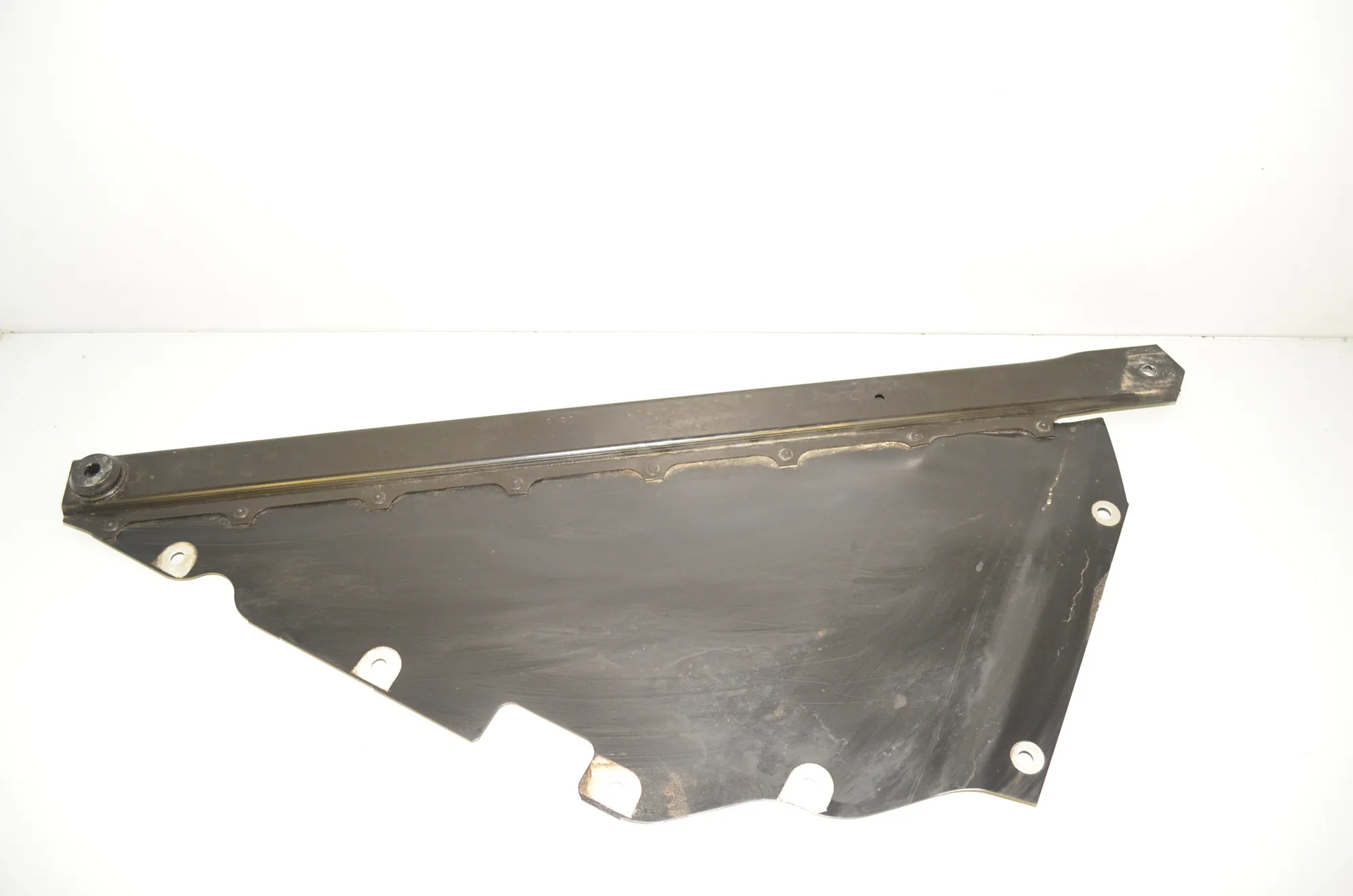 Other Underbody Cover – OEM 6852671 · BMW i3 (I01) s Electric 2022 – 4