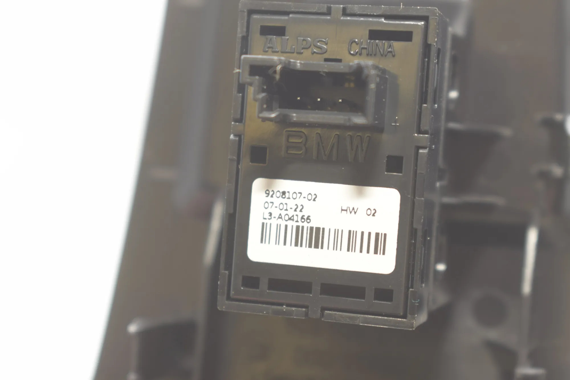 Front Right Door Window Switch – OEM 9208107 · BMW i3 (I01) s Electric 2022 – 5