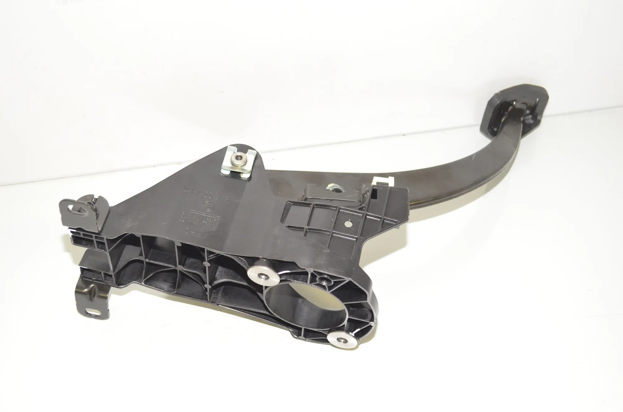 Brake Pedal – OEM 6799925 · BMW i3 (I01) s Electric 2022 – 4