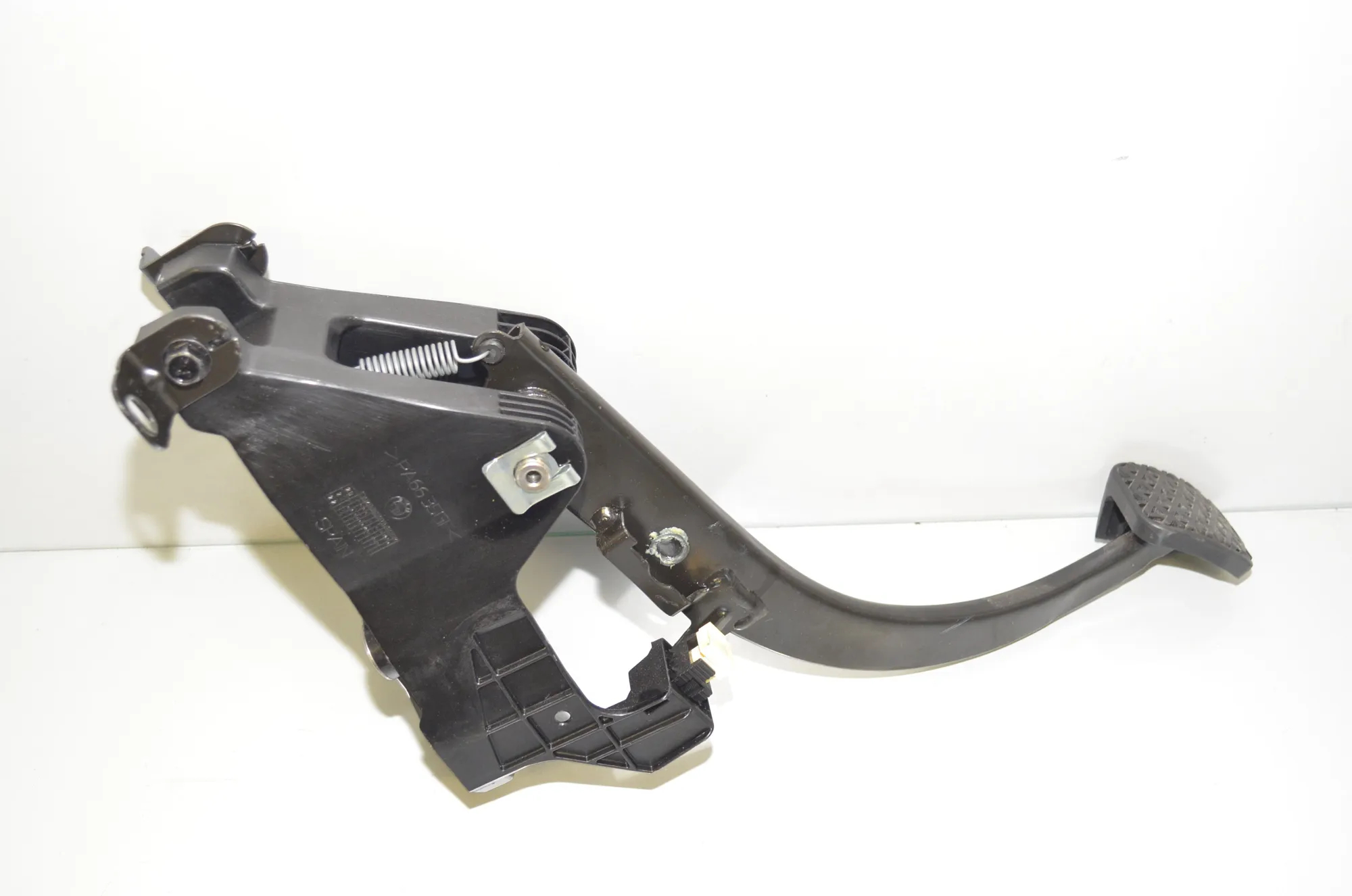 Brake Pedal – OEM 6799925 · BMW i3 (I01) s Electric 2022 – 3