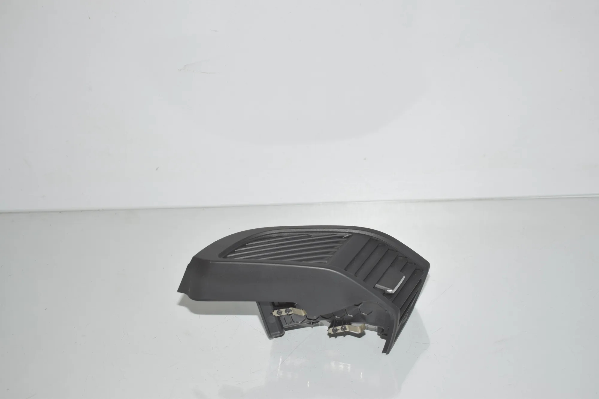 Dashboard Air Vents – OEM 9283003 · BMW i3 (I01) s Electric 2022 – 3