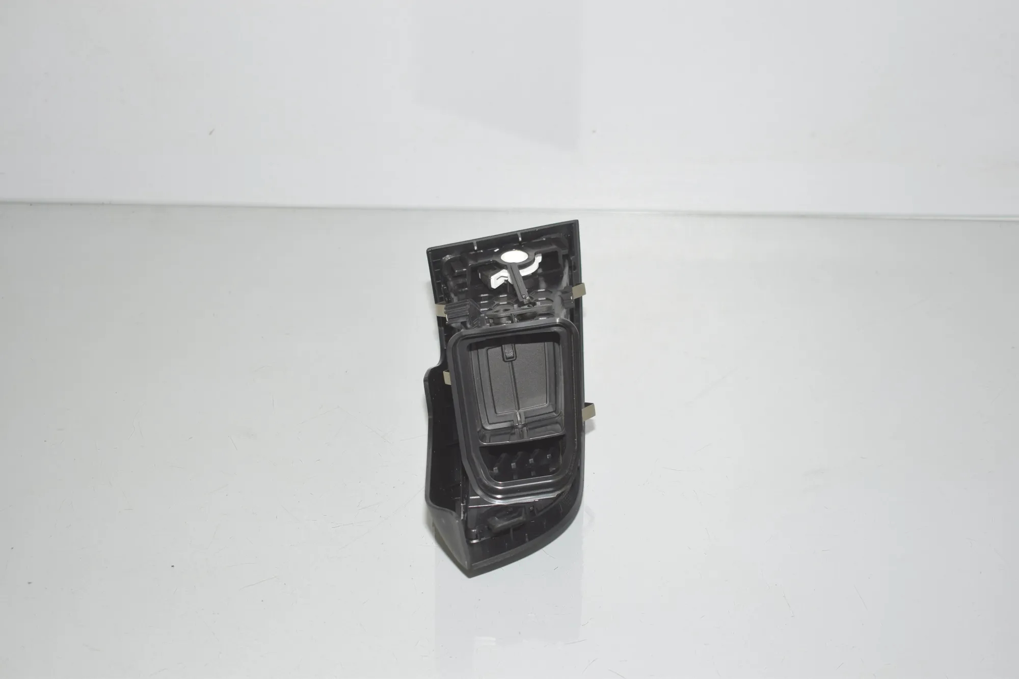 Dashboard Air Vents – OEM 9283003 · BMW i3 (I01) s Electric 2022 – 5