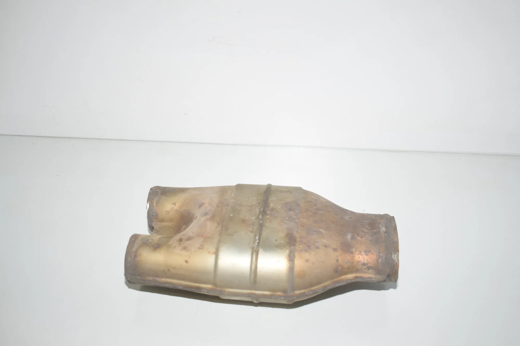 Muffler Exhaust Tank – OEM 8517667 · BMW 5 Touring (F11) 530 d 2012