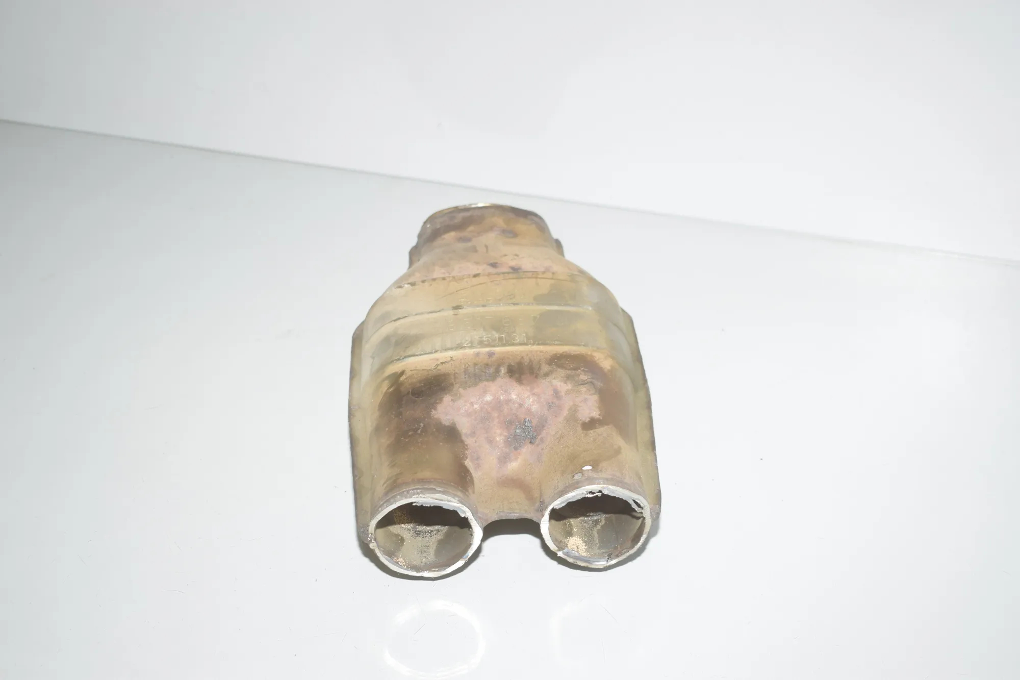 Muffler Exhaust Tank – OEM 8517667 · BMW 5 Touring (F11) 530 d 2012 – 3