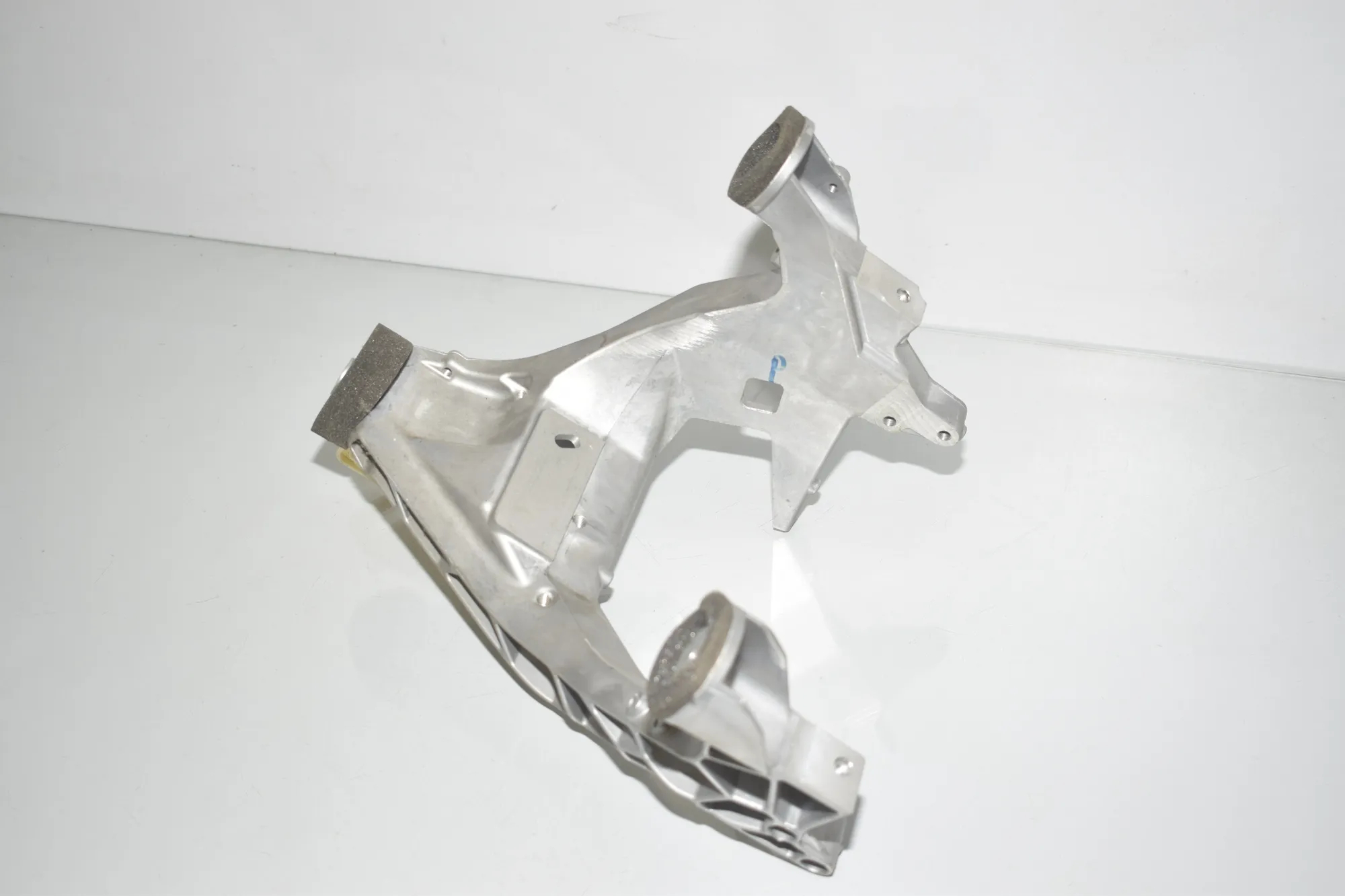 Other Body Parts – OEM 6140829 · BMW 5 Touring (F11) 530 d 2012 – 4