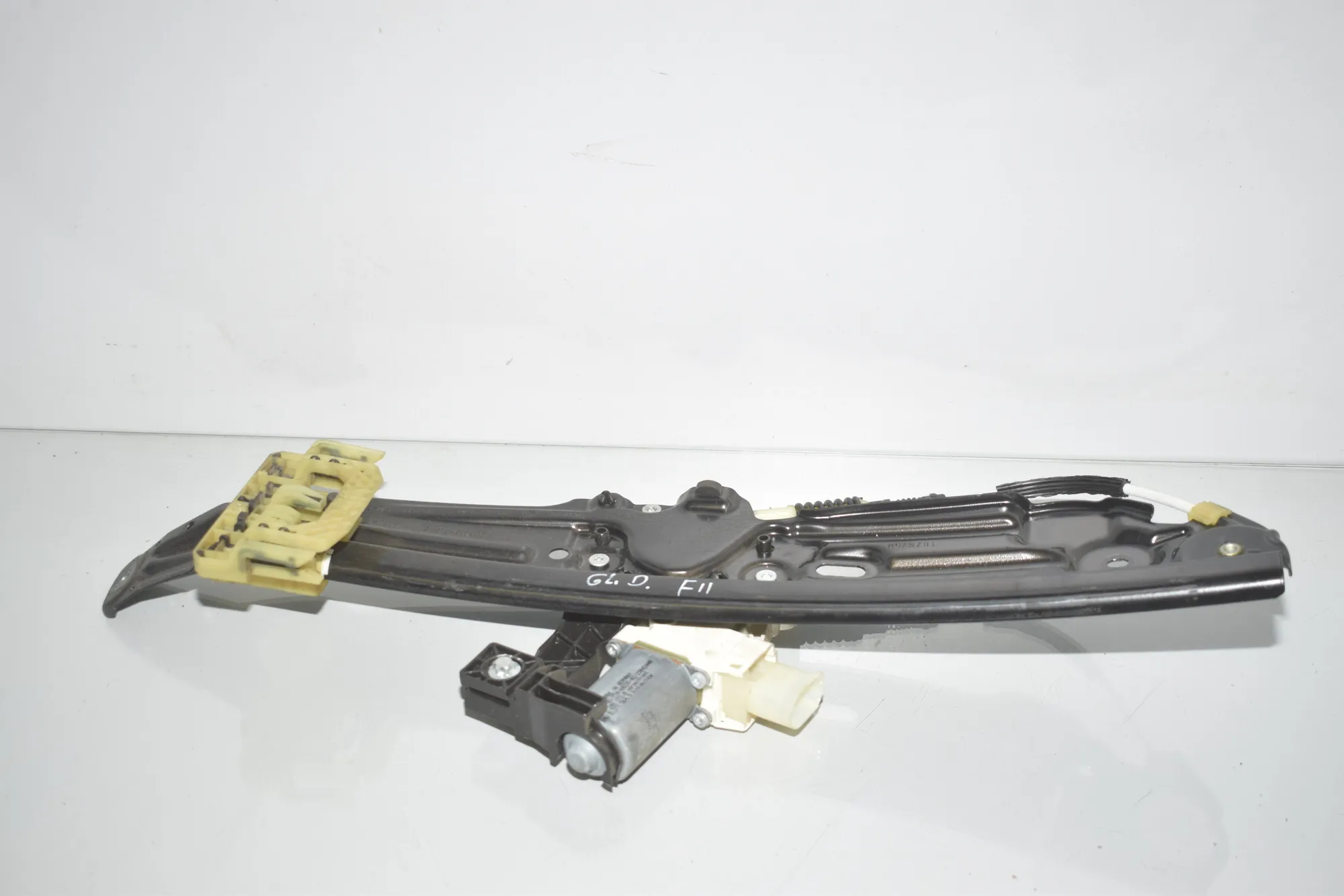 Rear Right Door Window Regulator – OEM 7208018 · BMW 5 Touring (F11) 530 d 2012 – 3