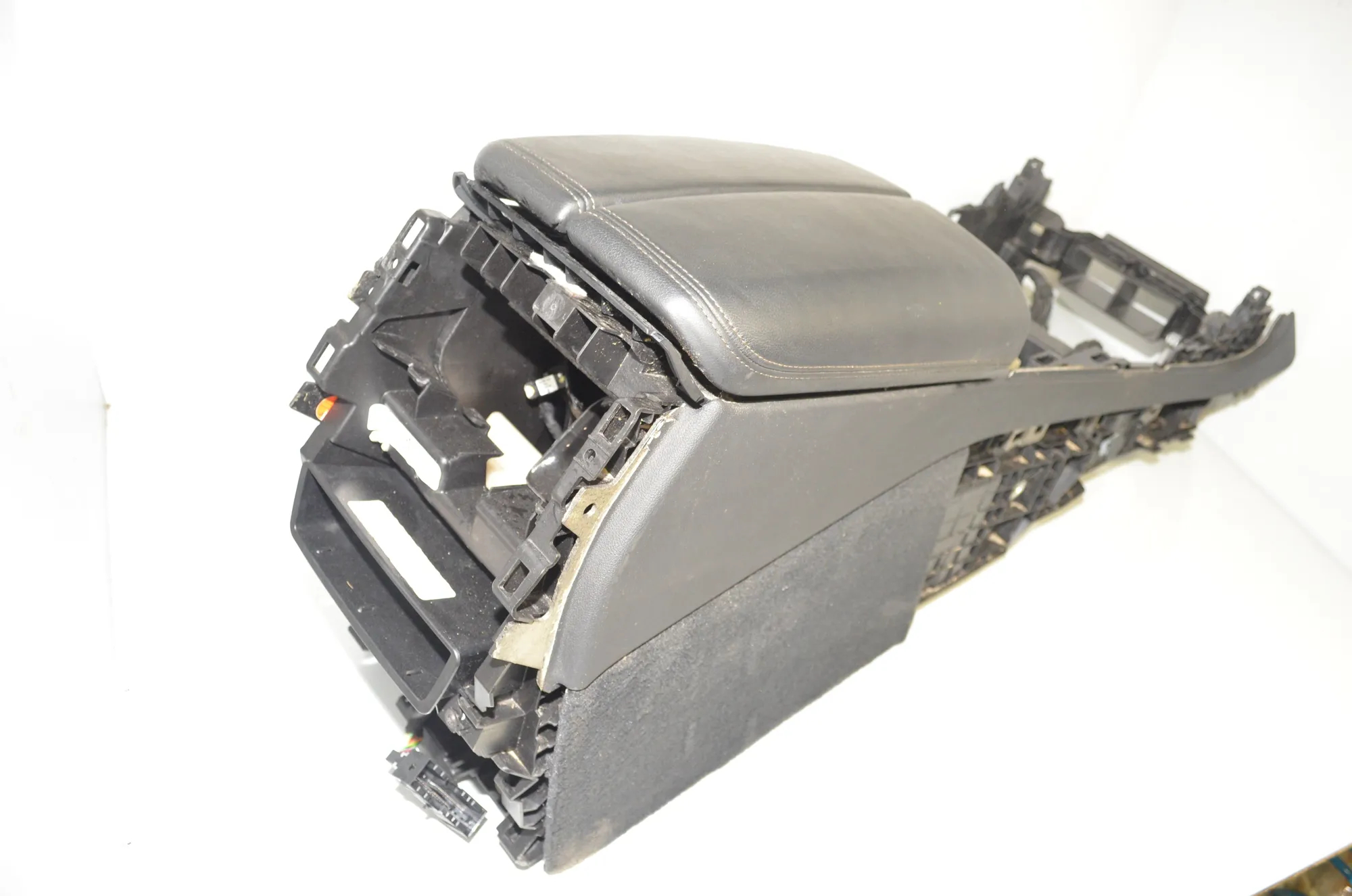 Center Console – OEM 9108356 · BMW X5 (G05) (2018 - -) xDrive M 50 d 2019 – 3