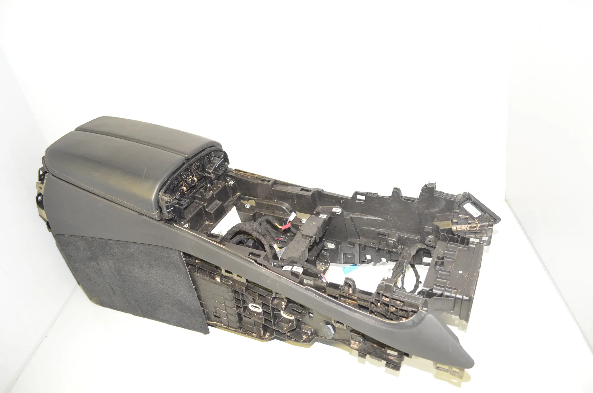 Center Console – OEM 9108356 · BMW X5 (G05) (2018 - -) xDrive M 50 d 2019 – 4