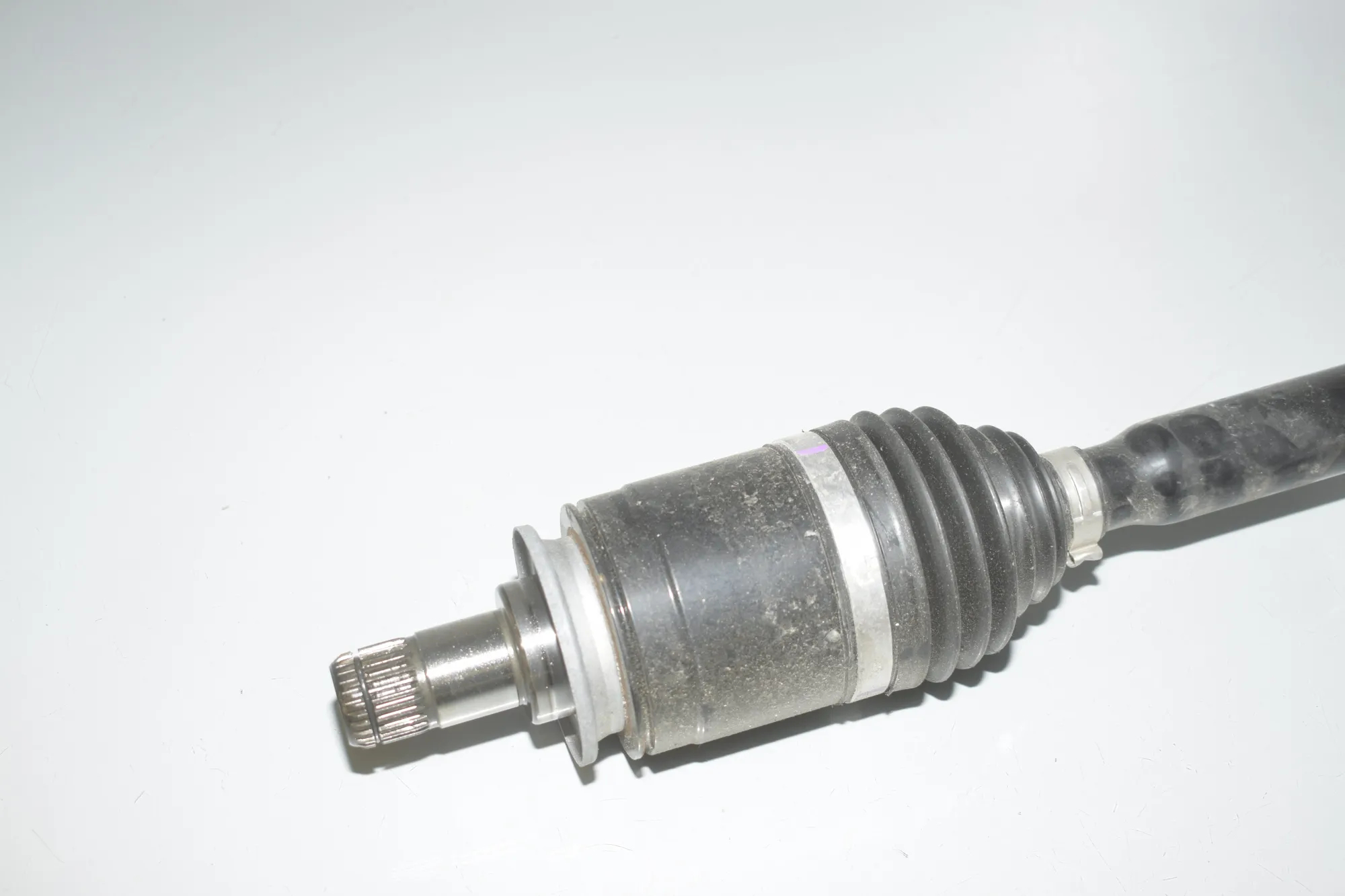 Rear Left Driveshaft – OEM 7641213 · BMW i3 (I01) s Electric 2022 – 4