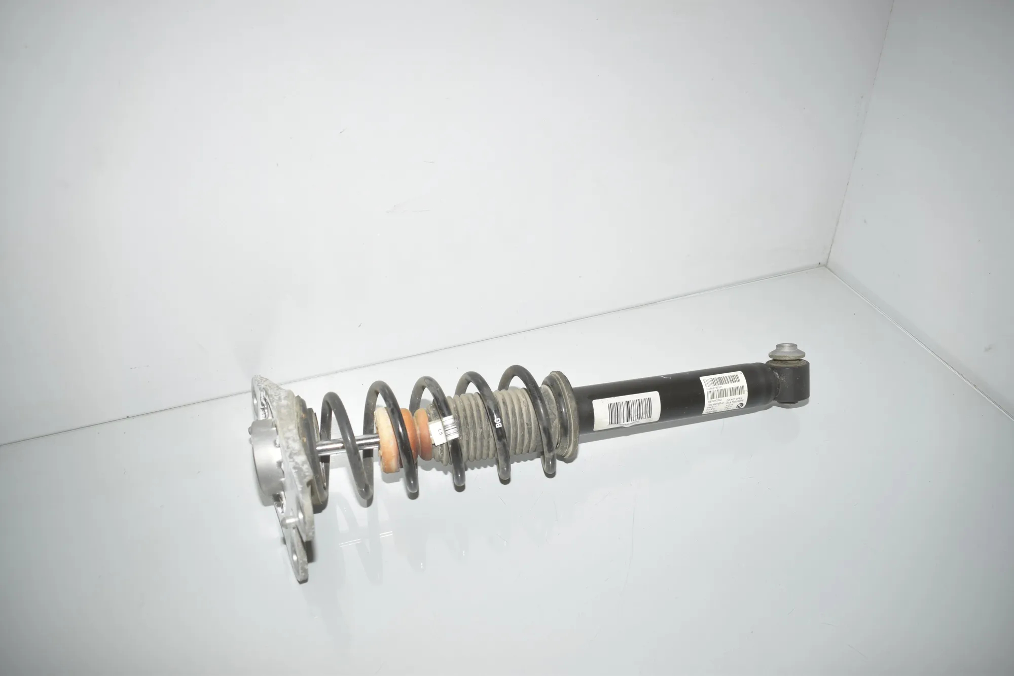 Rear Right Shock Absorber – OEM 6887655 · BMW i3 (I01) s Electric 2022 – 4