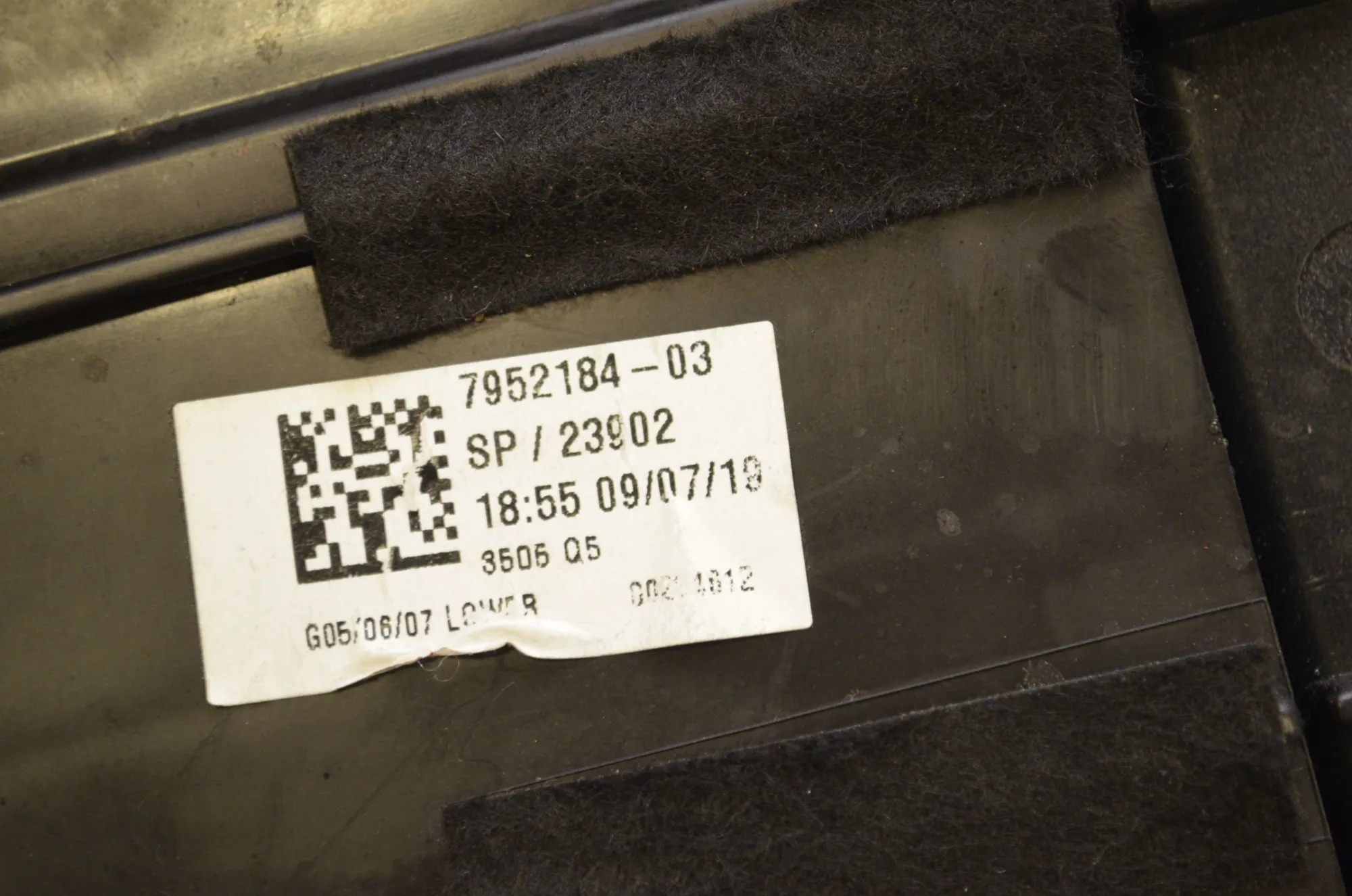 Steering Mechanism Trim – OEM 7952184 · BMW X5 (G05) (2018 - -) xDrive M 50 d 2019 – 5