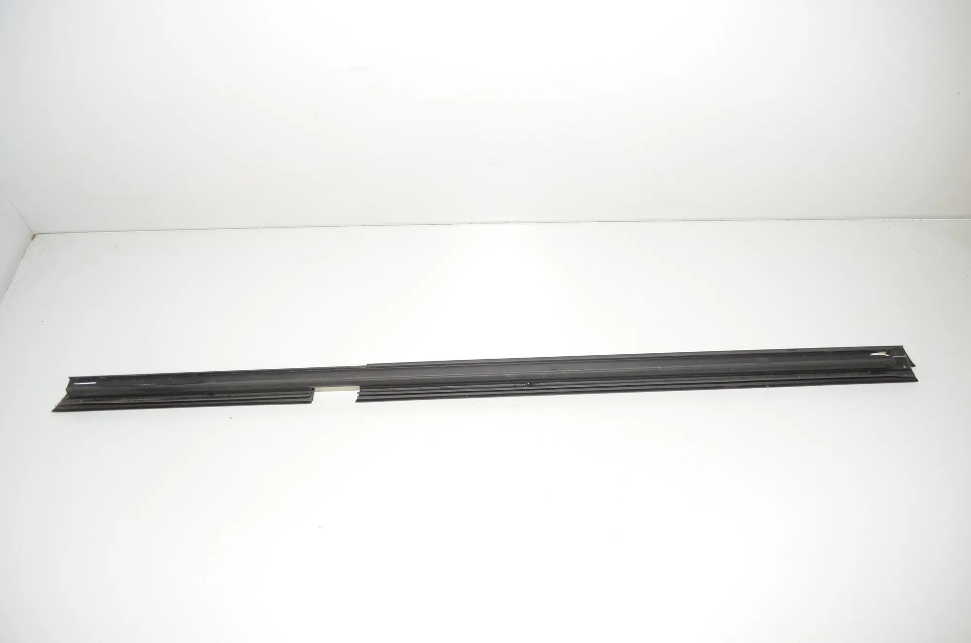 Rear Right Door Rubber Seal – OEM 7428694 · BMW X5 (G05) (2018 - -) xDrive M 50 d 2019 – 3