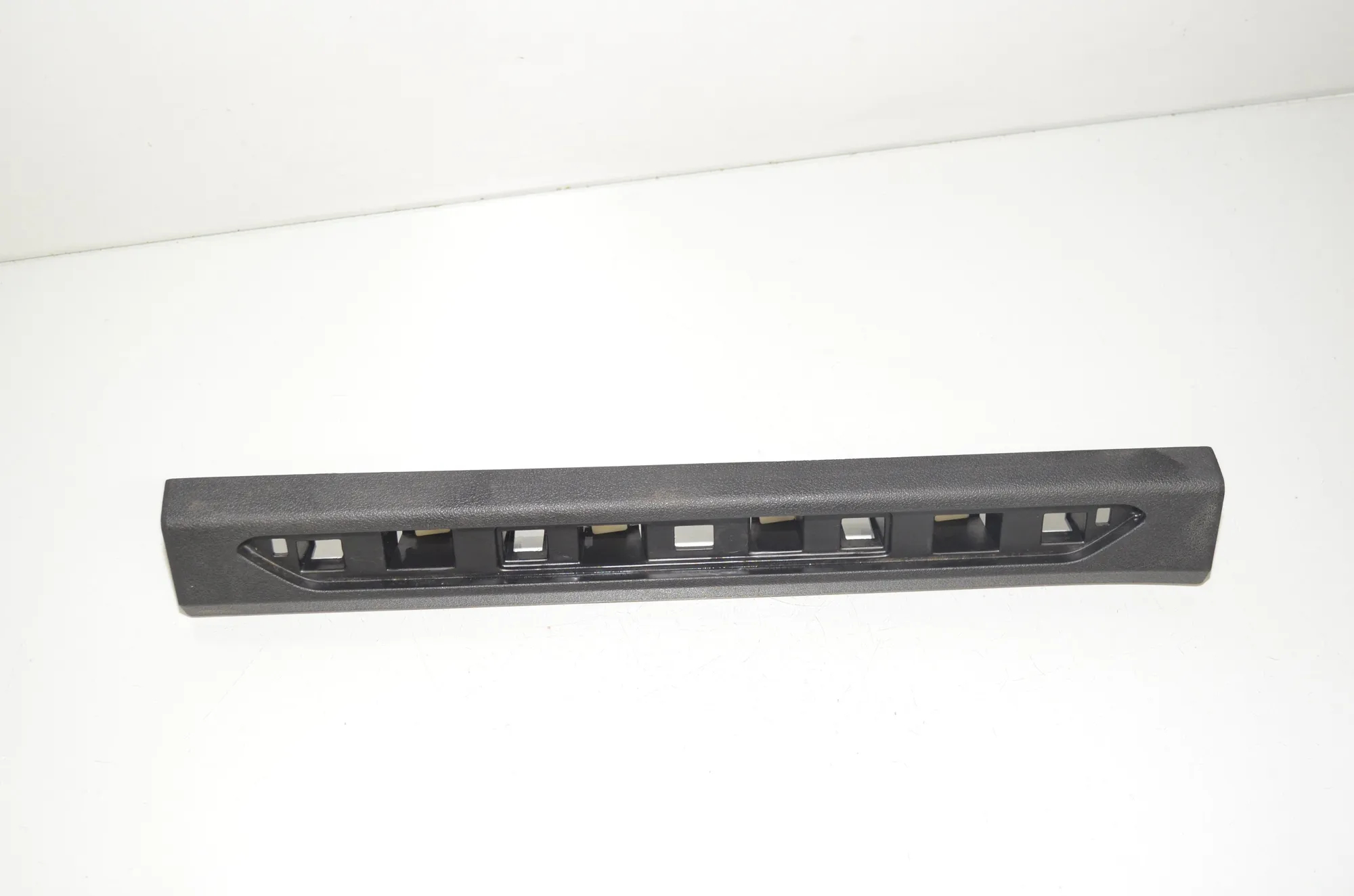 Front Left Sill Trim – OEM 7434239 · BMW X5 (G05) (2018 - -) xDrive M 50 d 2019