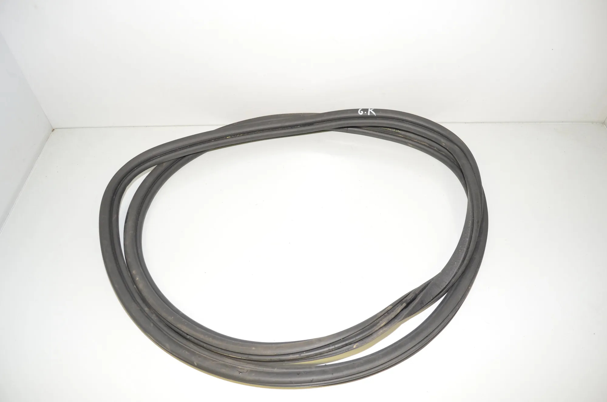 Rear Left Door Seal Rubber – OEM 9465543 · BMW X5 (G05) (2018 - -) xDrive M 50 d 2019