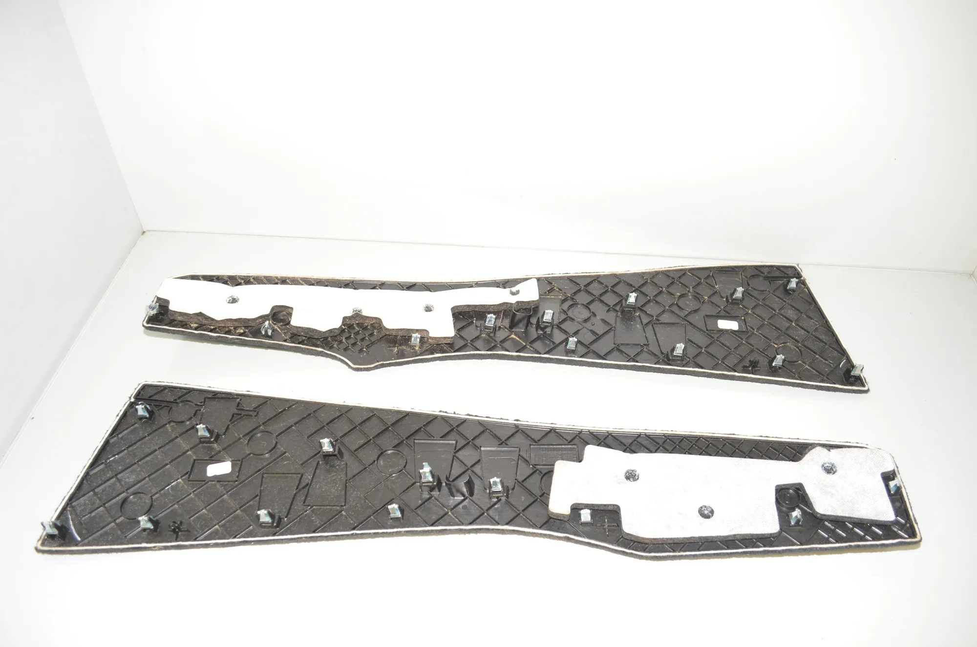 Center Console Trim – OEM 9399918 · BMW X5 (G05) (2018 - -) xDrive M 50 d 2019 – 4