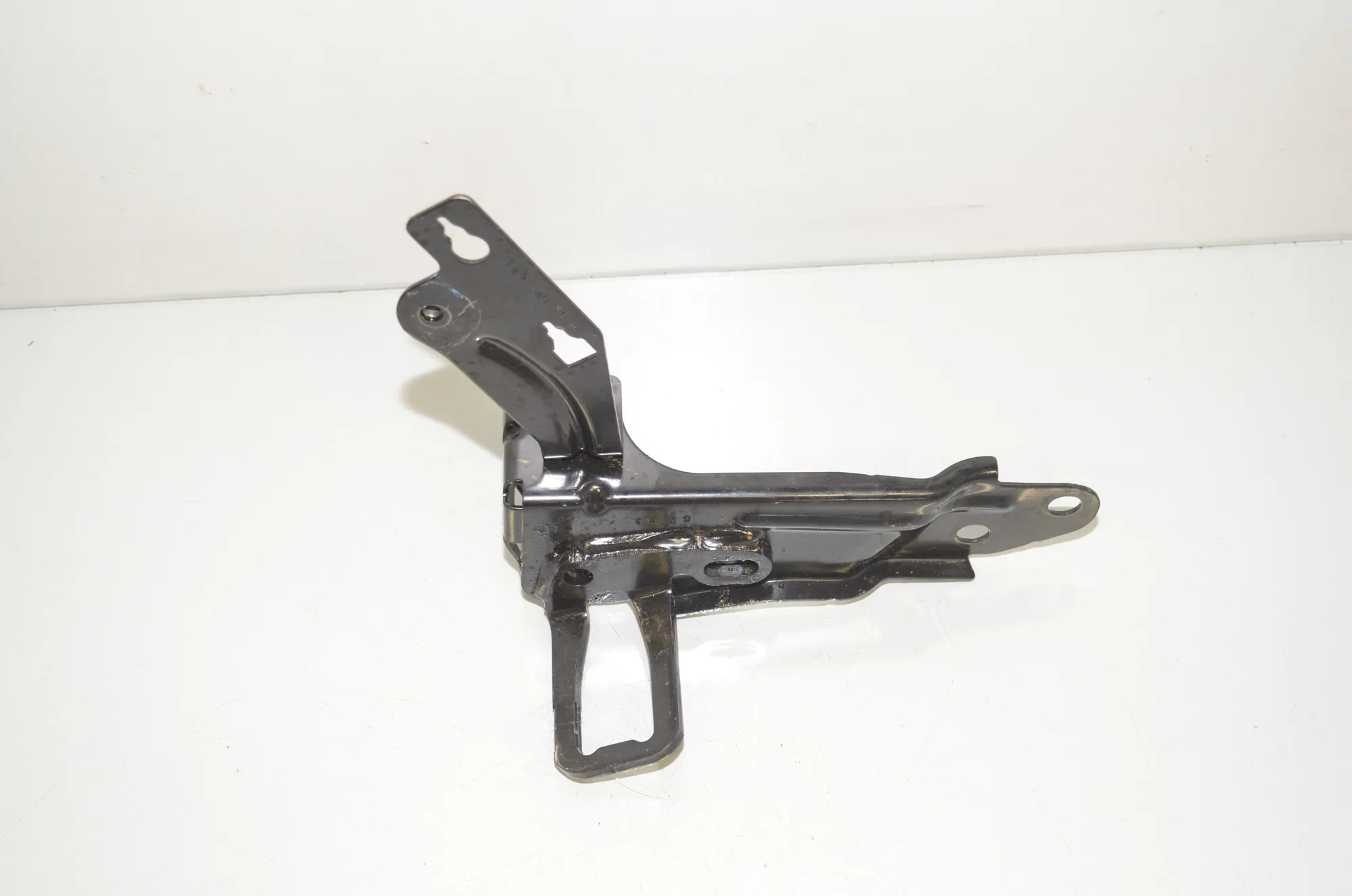 Bracket – OEM 7449451 · BMW X5 (G05) (2018 - -) xDrive M 50 d 2019 – 2