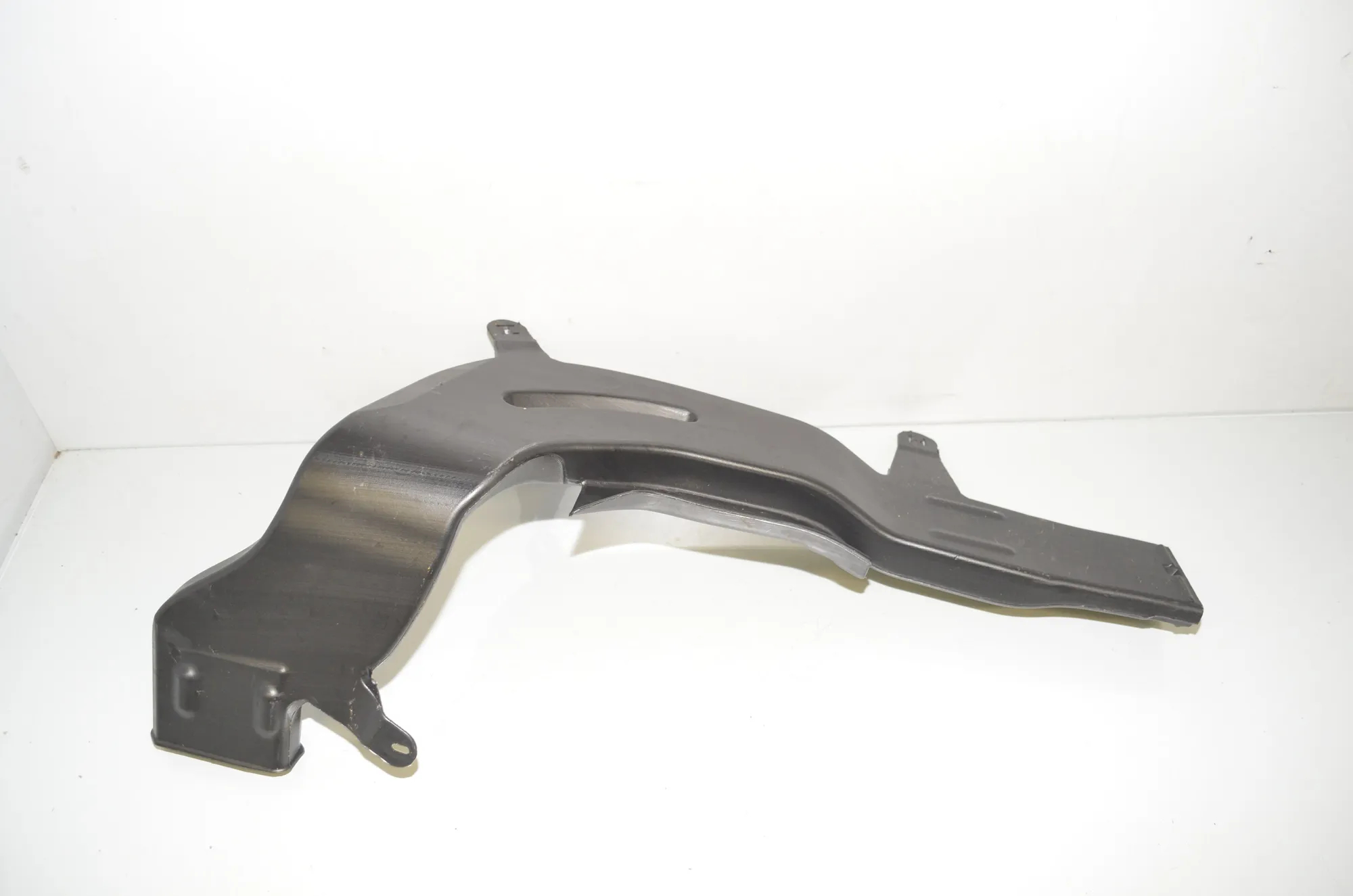 Interior Air Duct Channel – OEM 7434329 · BMW X5 (G05) (2018 - -) xDrive M 50 d 2019 – 3
