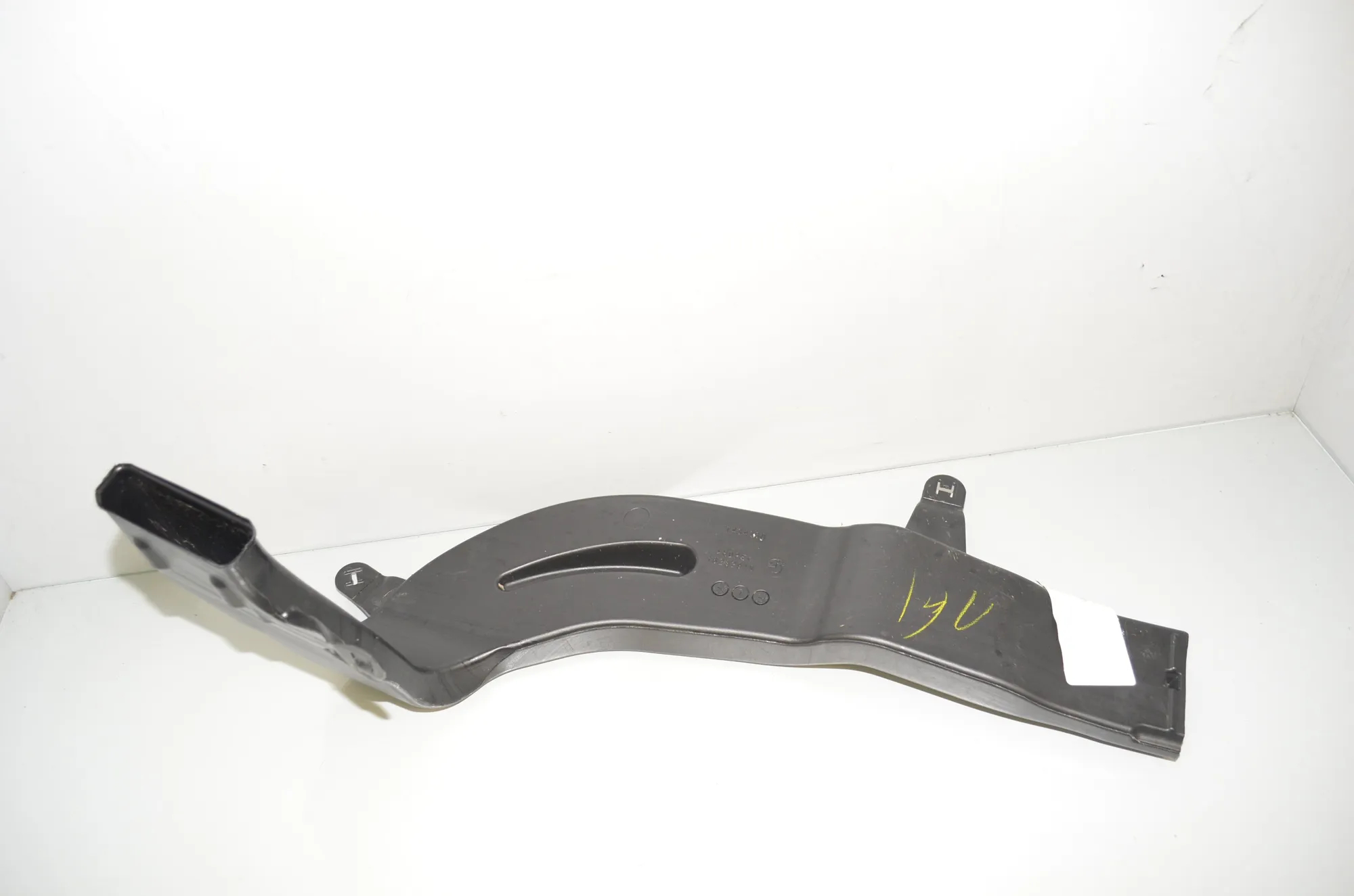 Interior Air Duct Channel – OEM 7434330 · BMW X5 (G05) (2018 - -) xDrive M 50 d 2019 – 2