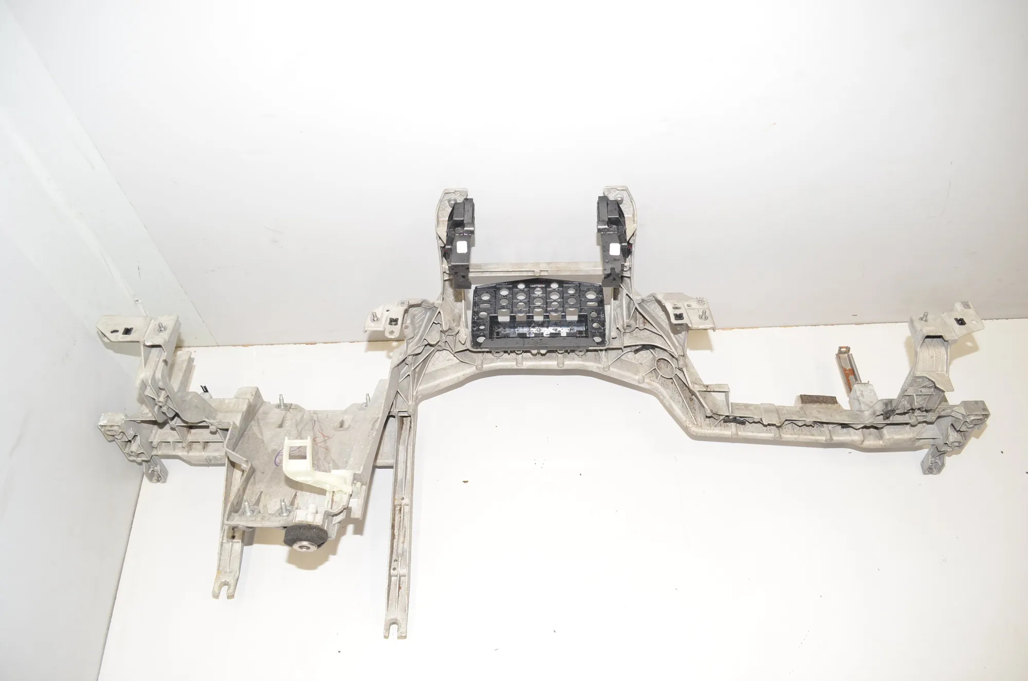 Dashboard Frame – OEM 9393782 · BMW X5 (G05) (2018 - -) xDrive M 50 d 2019 – 3