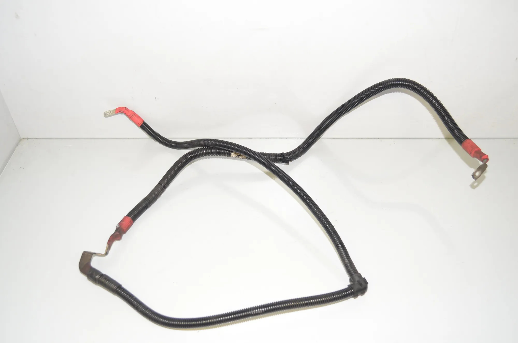 Positive Battery Cable – OEM 8515494 · BMW 5 Touring (F11) 530 d 2012 – 2