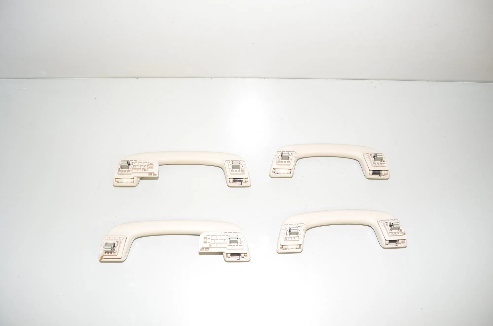 Interior Roof Handle Set · BMW 3 Touring (G21) BMW 3 Touring (G21) 330 e Plug-in-Hybrid 2020 – 3