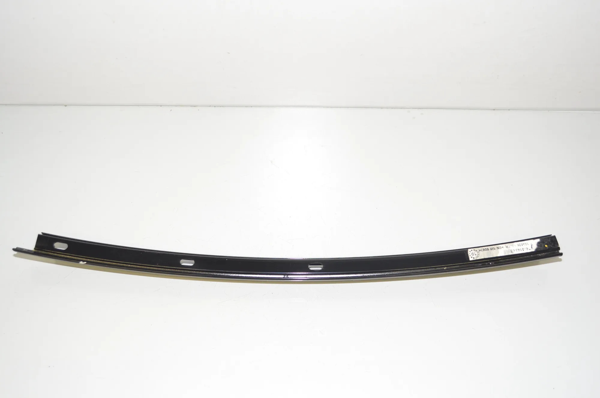 Rear Left Door Vertical Trim – OEM 7465143 · BMW 3 Touring (G21) BMW 3 Touring (G21) 330 e Plug-in-Hybrid 2020 – 3
