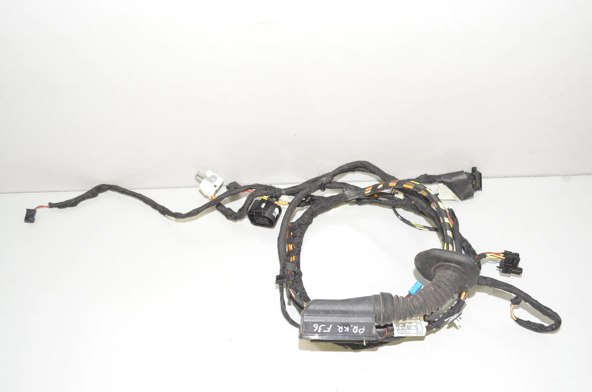 Front Left Door Wiring – OEM 9325881 · BMW 4 Gran Coupe (F36) 430 d 2017