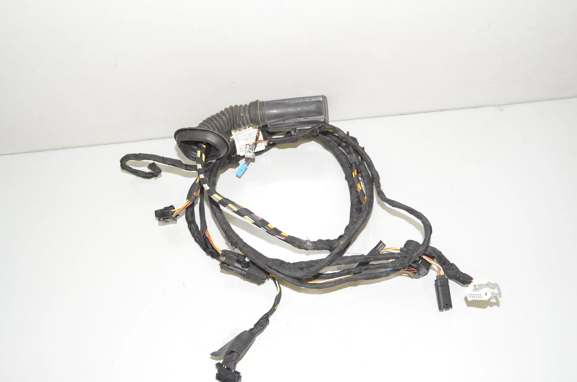 Front Left Door Wiring – OEM 9325881 · BMW 4 Gran Coupe (F36) 430 d 2017 – 2
