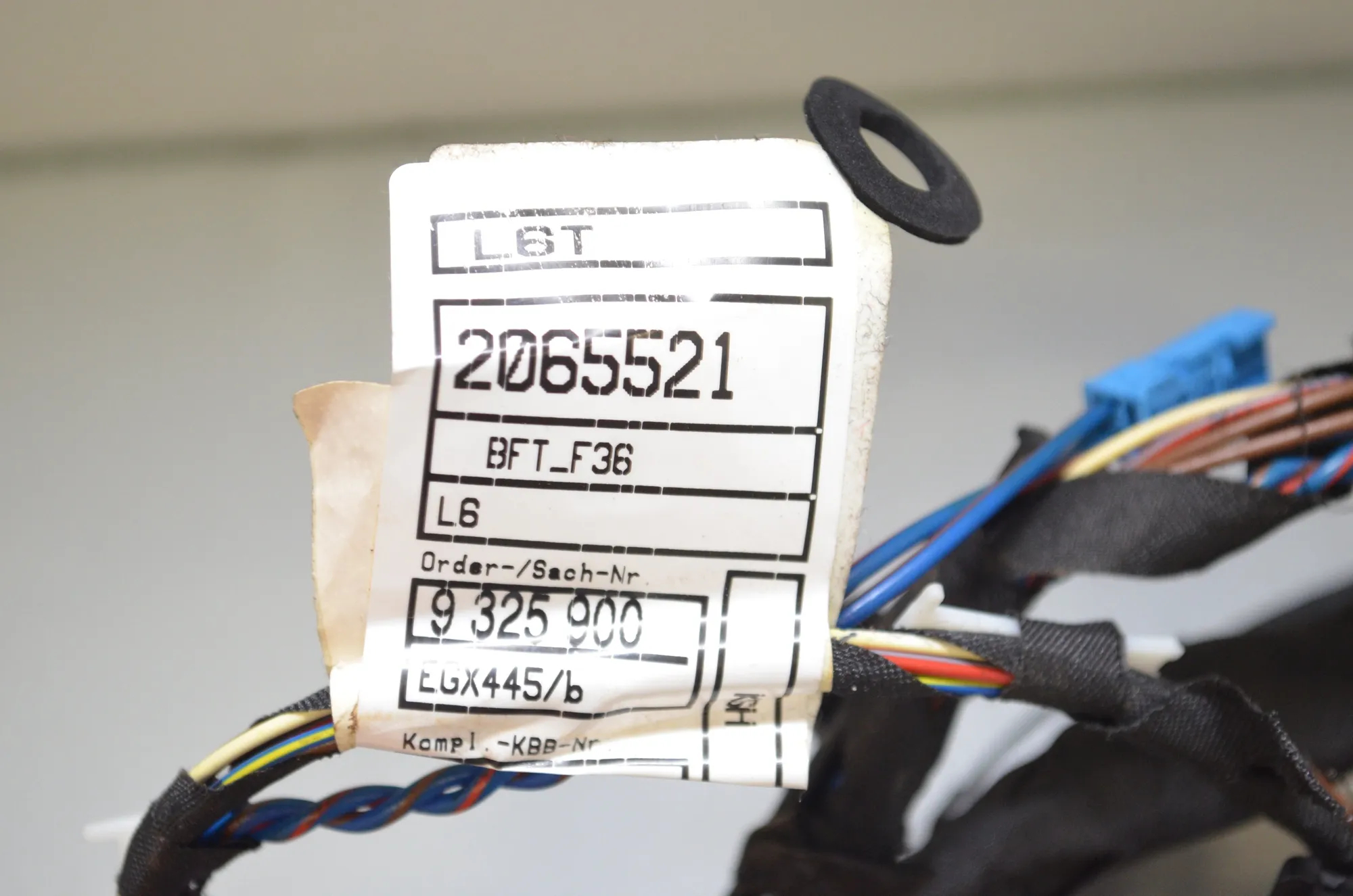Front Right Door Wiring – OEM 9325900 · BMW 4 Gran Coupe (F36) 430 d 2017 – 4