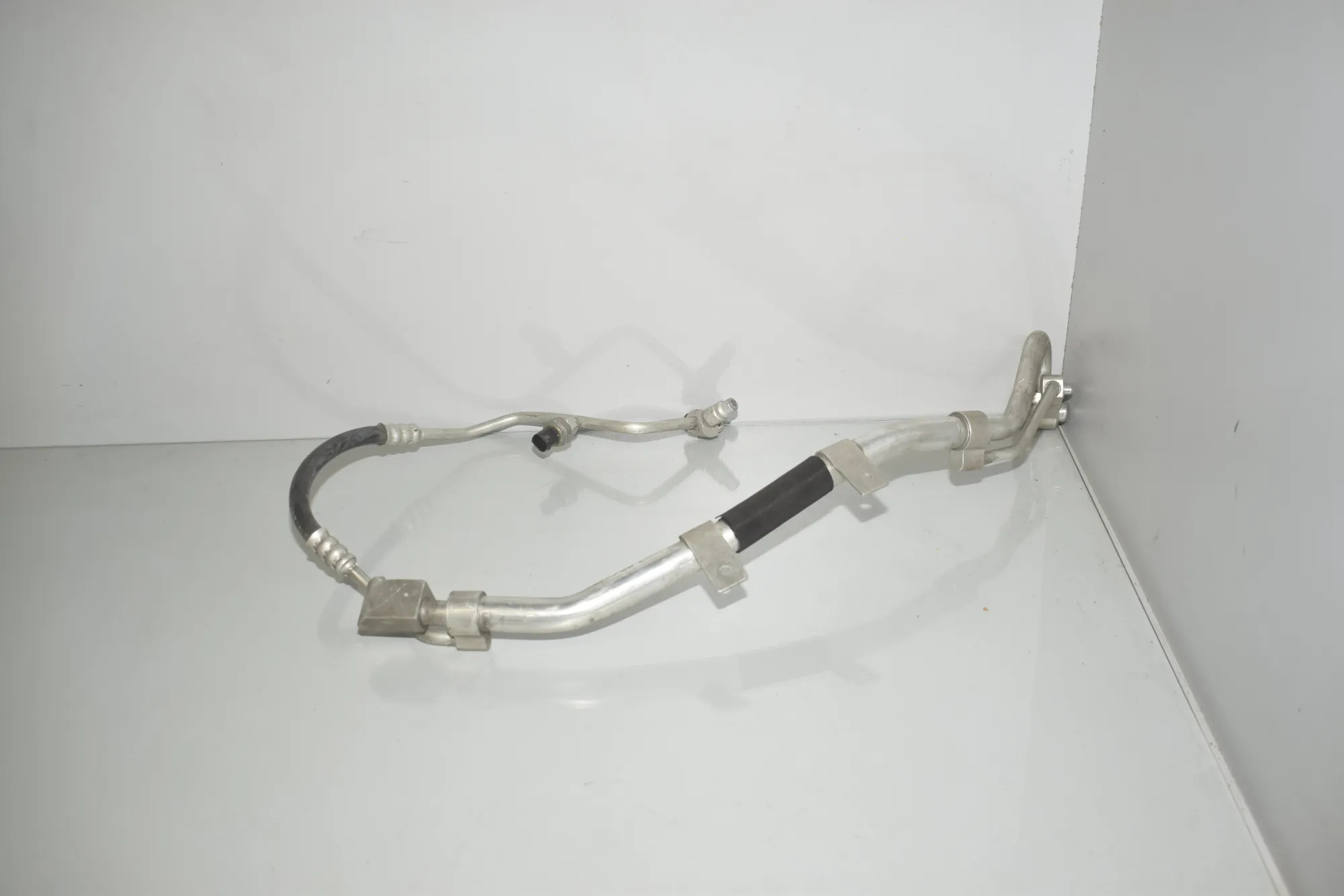 A/C Air Con Hose Pipe – OEM 9496579 · BMW X5 (G05) (2018 - -) xDrive M 50 d 2019 – 4
