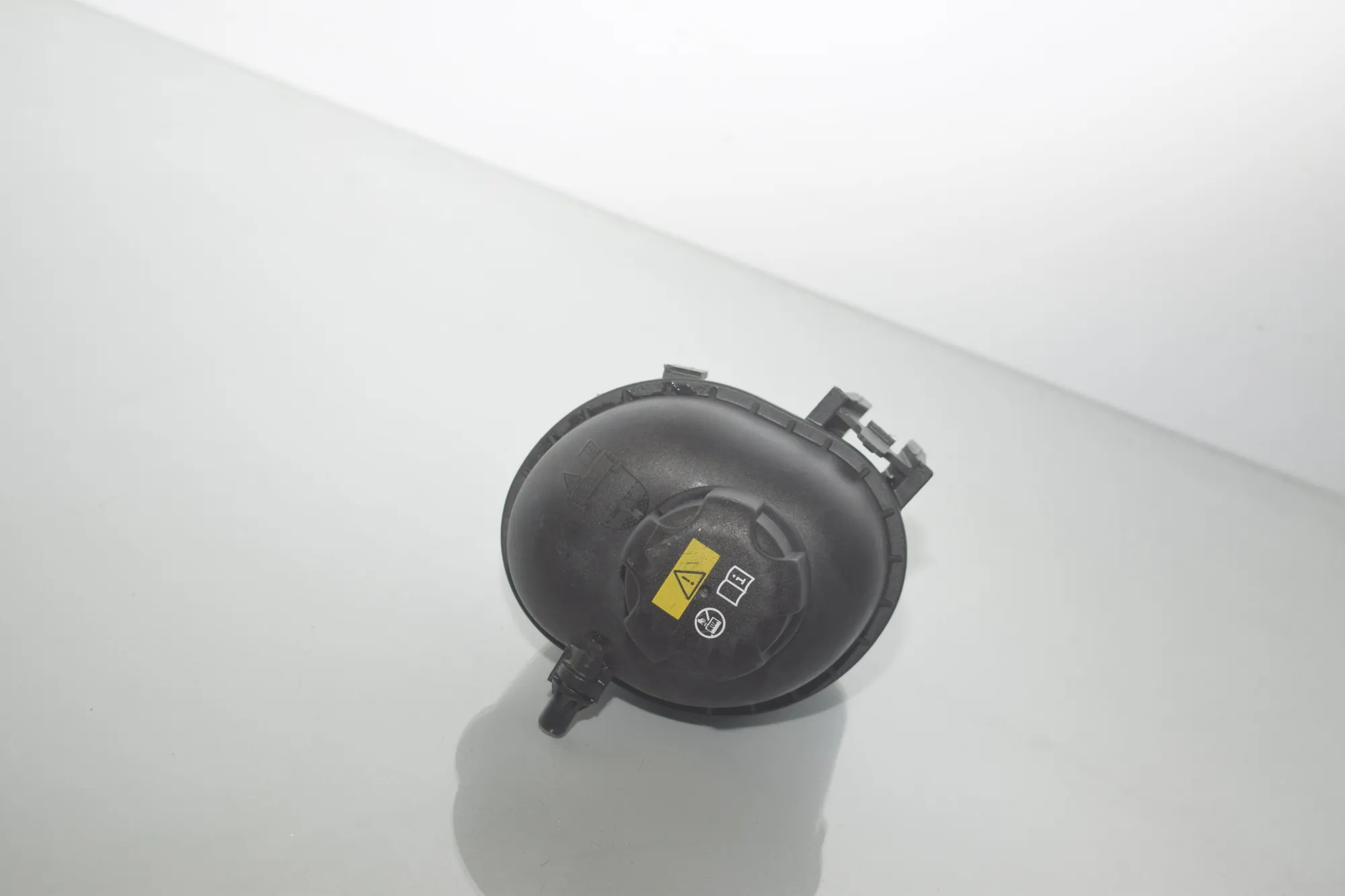 Expansion Tank – OEM 8610661 · BMW X5 (G05) (2018 - -) xDrive M 50 d 2019 – 4