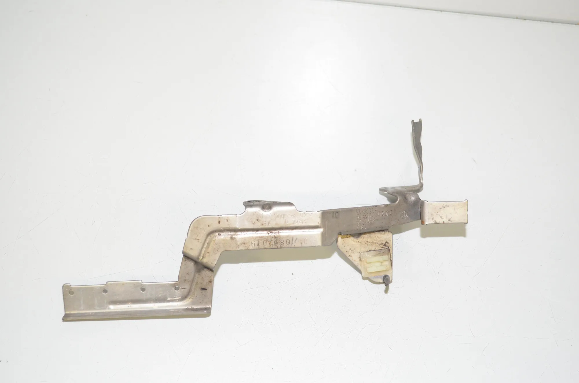 Bracket – OEM 8570829 · BMW X5 (G05) (2018 - -) xDrive M 50 d 2019 – 4