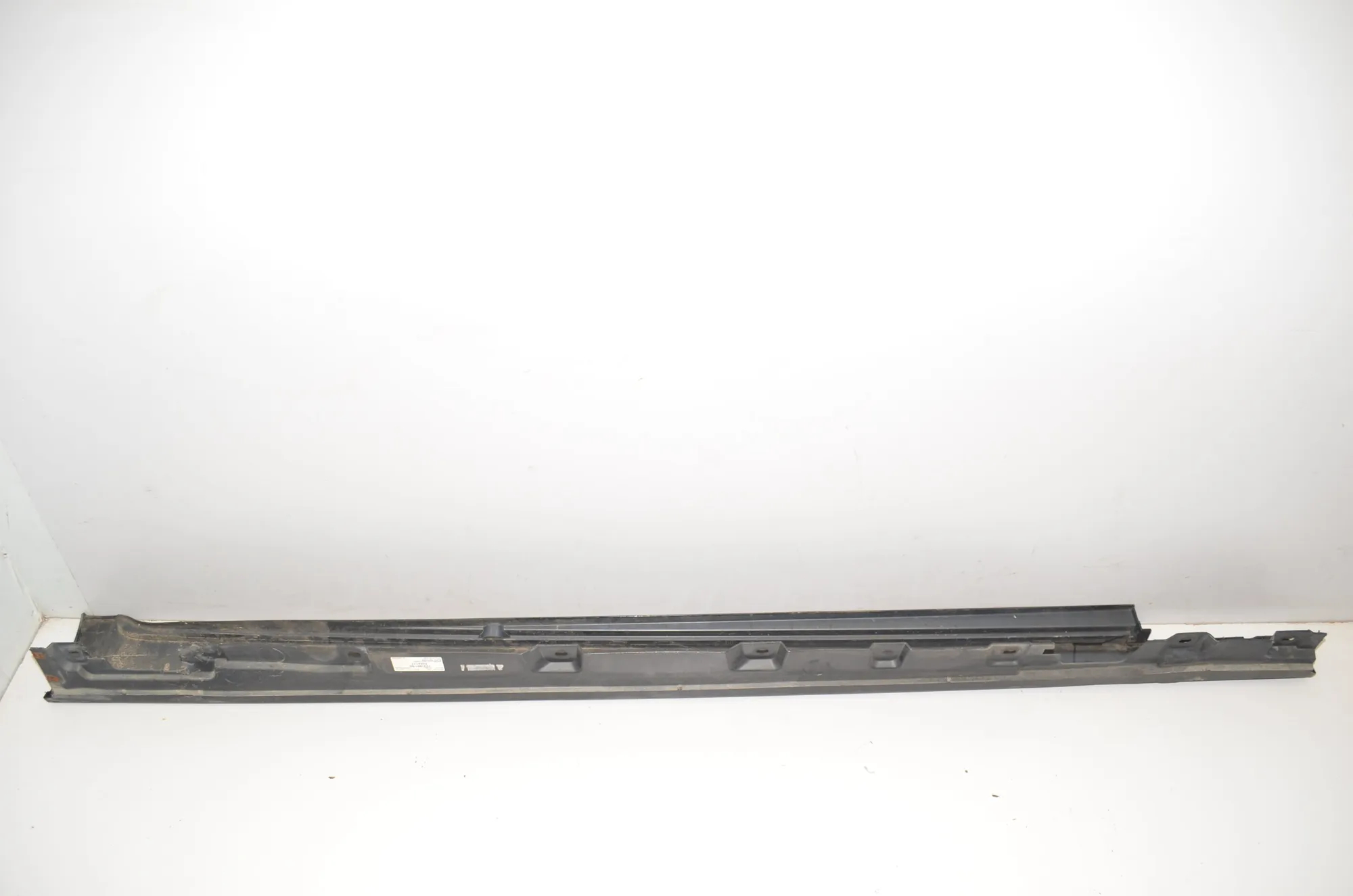 Left Side Plastic Sideskirt Cover – OEM 7237081 · BMW 5 Touring (F11) 525 d 2010 – 3