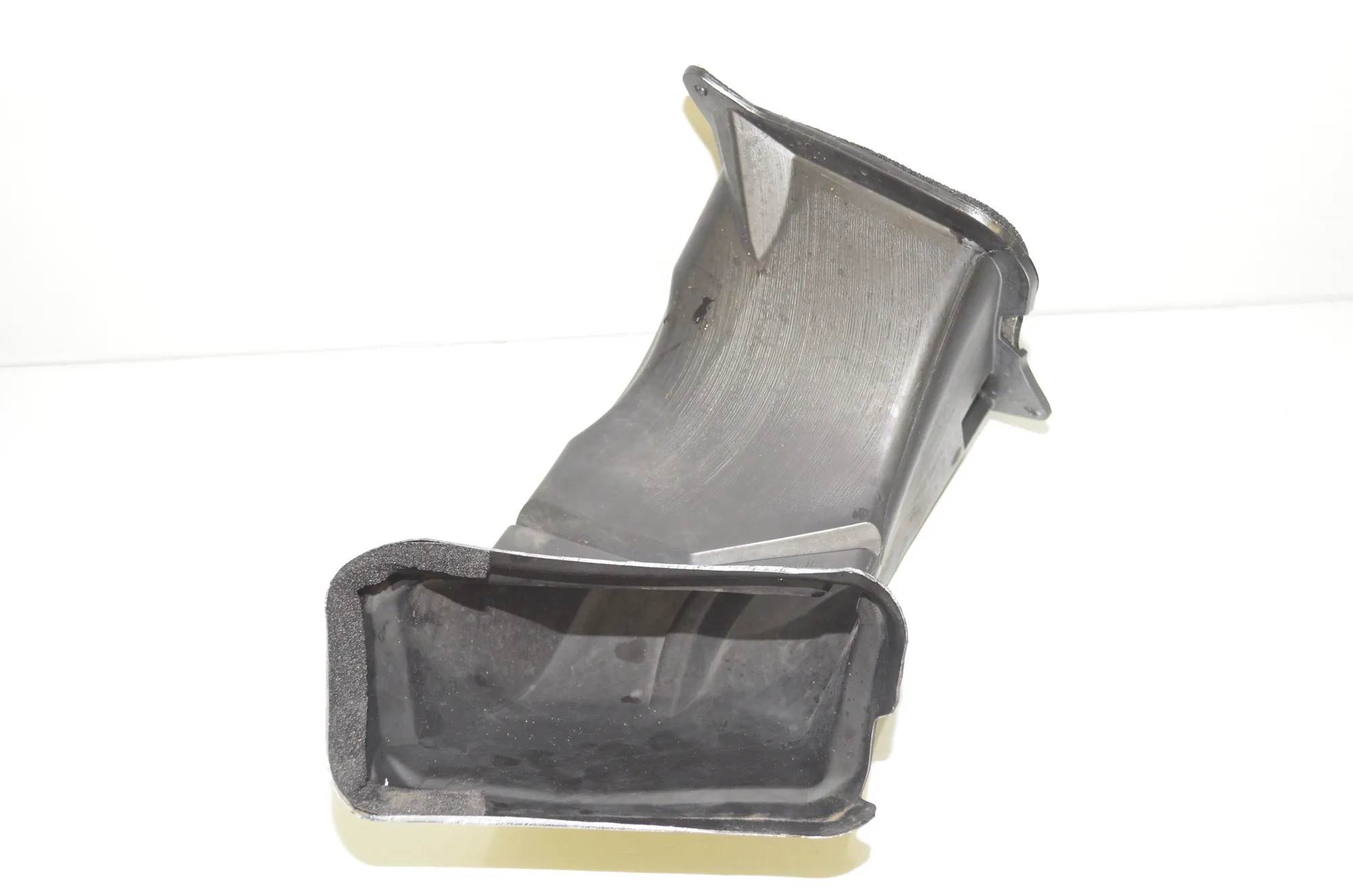 Interior Air Duct Channel – OEM 1588274-00-A · TESLA MODEL 3 (2018 - -) EV 2021 – 4