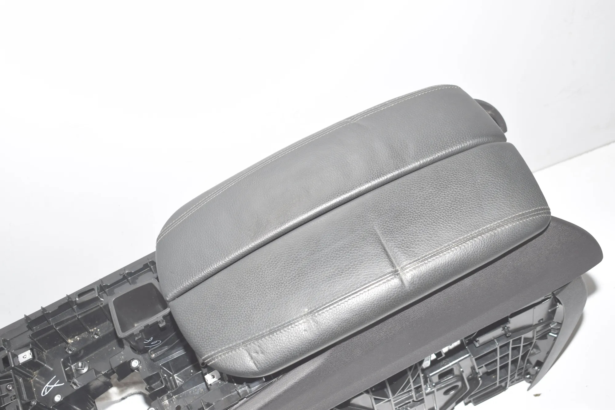 Center Console – OEM 19638031 · BMW X5 (F15, F85) M 50 d 2017 – 6
