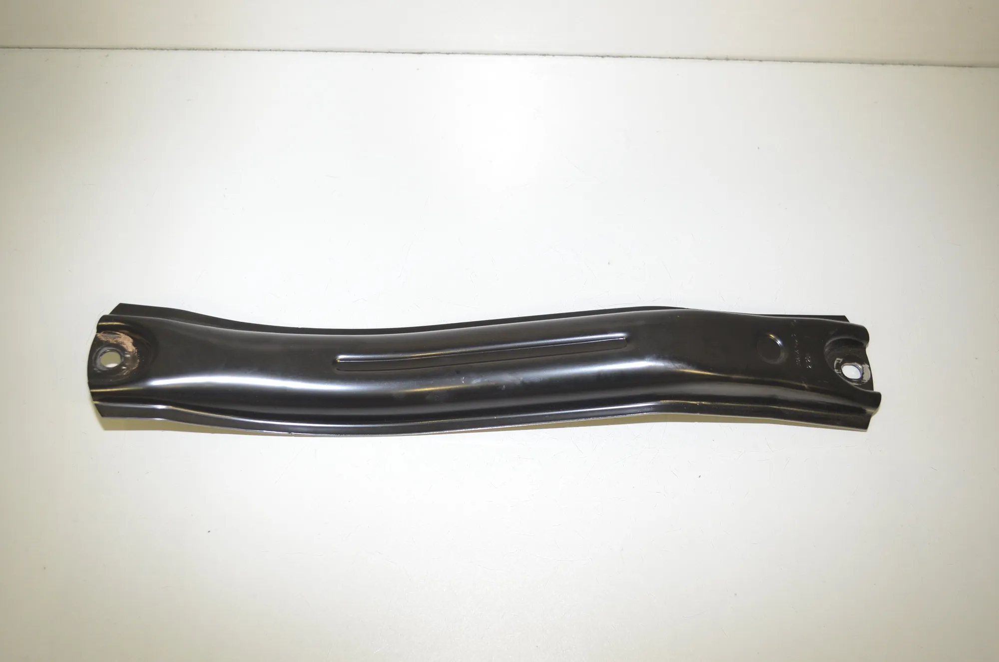 Bracket – OEM 1098705-00-C · TESLA MODEL 3 (2018 - -) EV 2021 – 5
