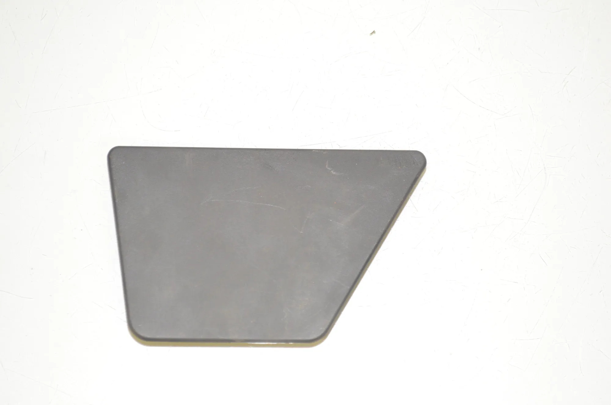 Other Body Parts – OEM 1100087-00-D · TESLA MODEL 3 (2018 - -) EV 2021