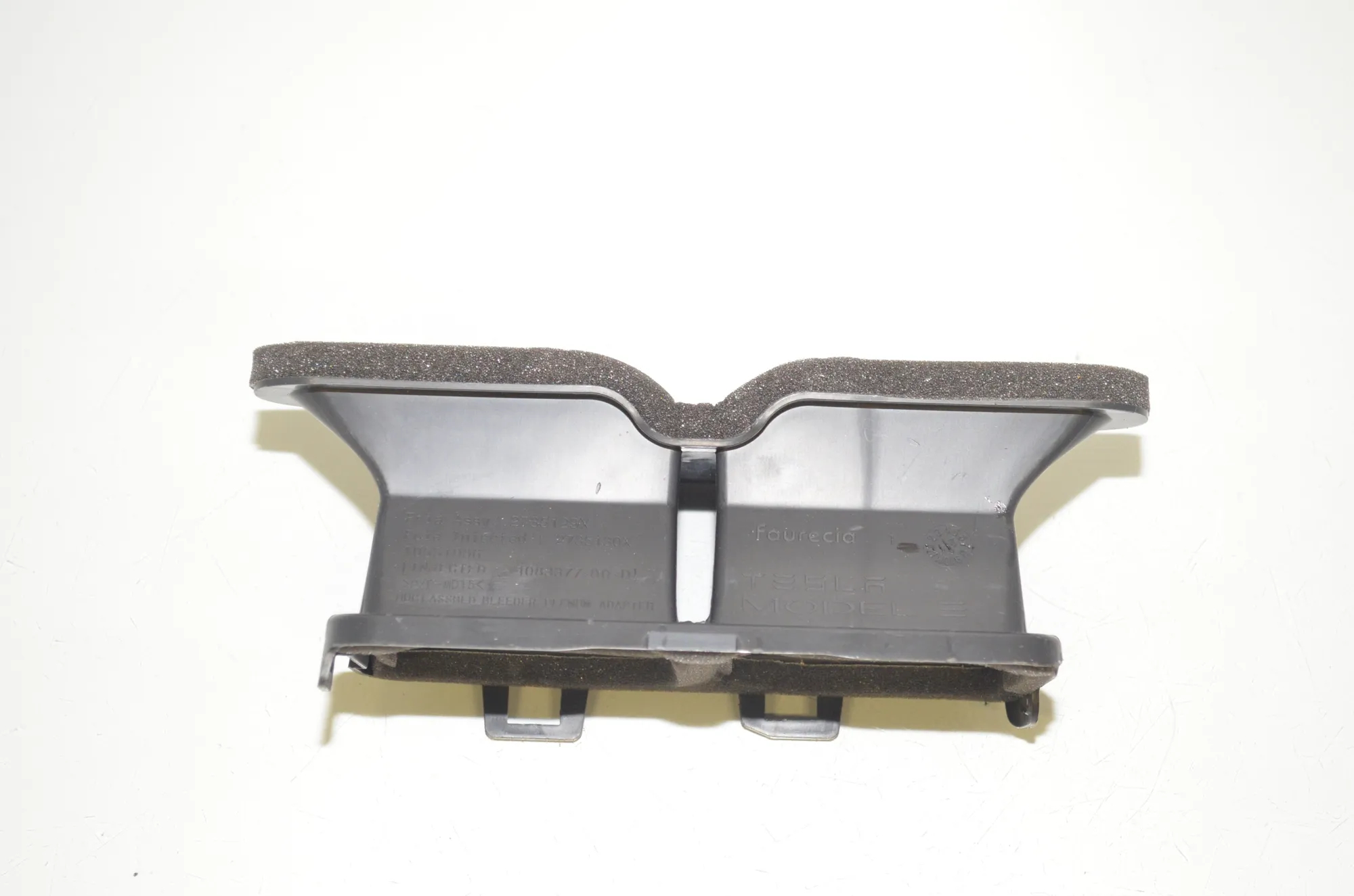 Air Intake Duct Part – OEM 1083377-00-D · TESLA MODEL 3 (2018 - -) EV 2021